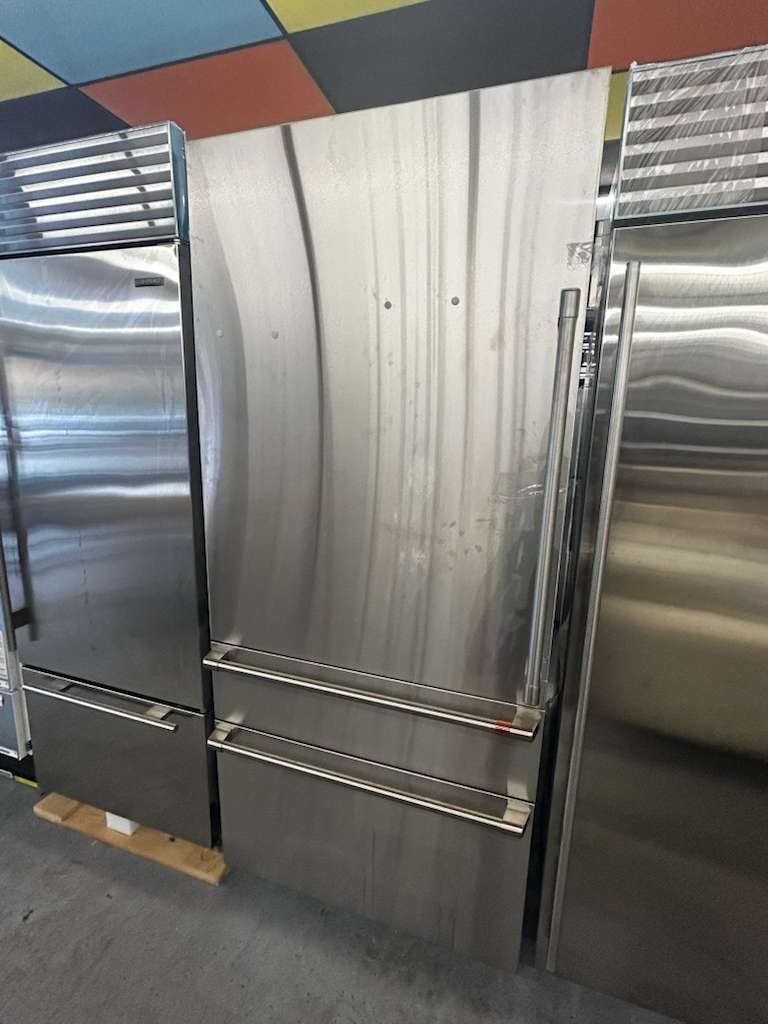 Cafe- CIC36LP2VS1-36 Inch Built-In Smart Bottom Freezer Refrigerator with 20.2 Cu.ft