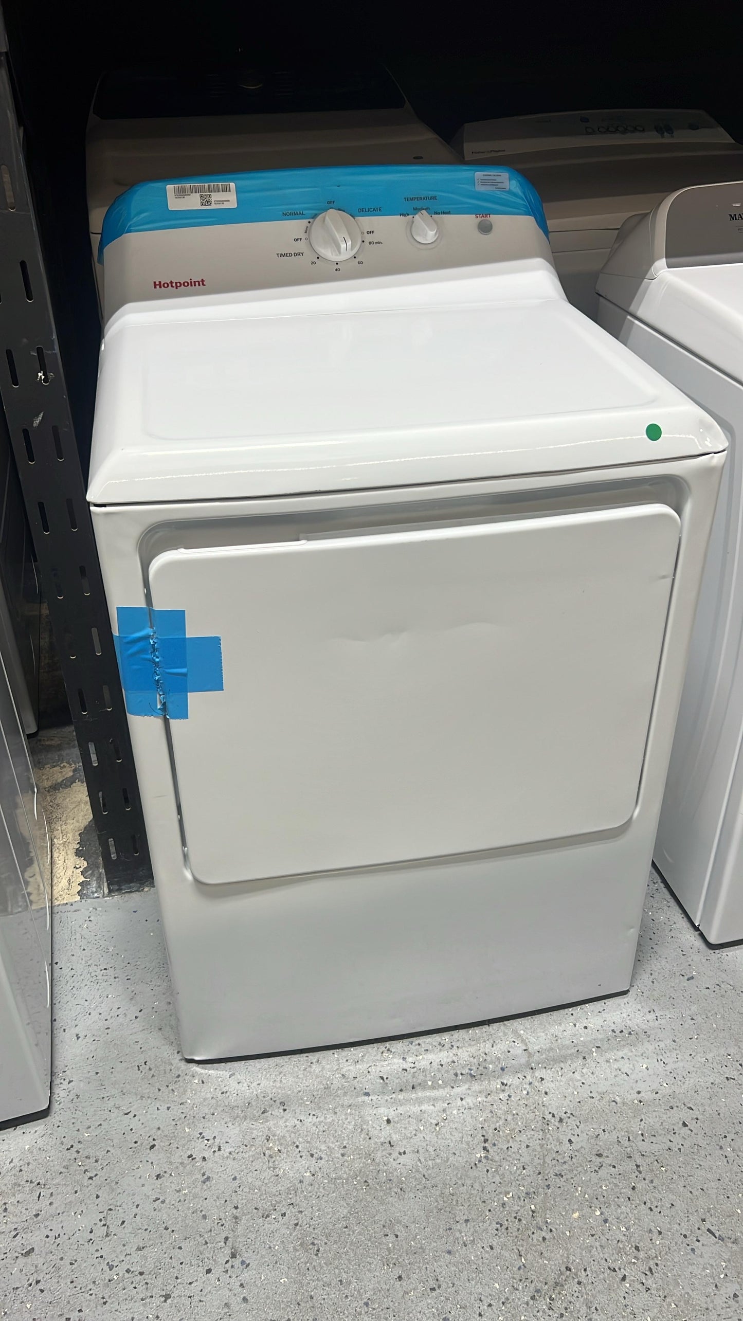 Hotpoint - HTX26EASWWW - 27 Inch Top Load Electric Dryer with 6.2 cu ft Capacity, Auto Dry, Powerful Venting, Large Diffuser, Aluminized Drum, Removable Upfront Lint Filter and Reversible Dryer Door