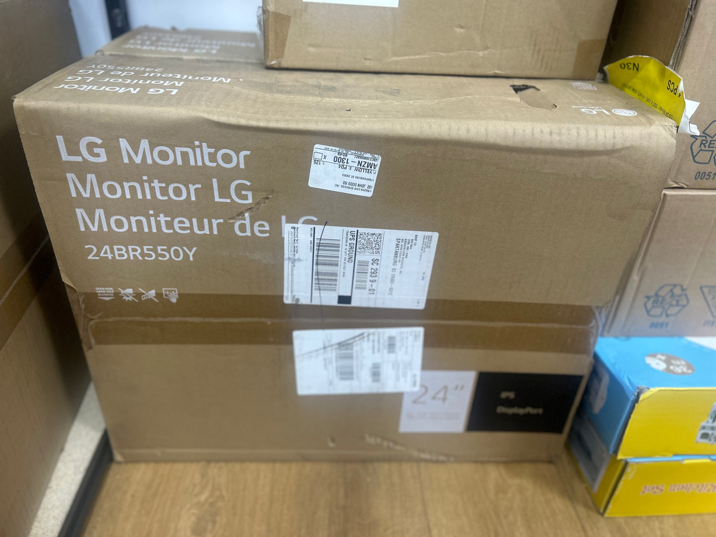 LG - 24BR550Y - 24" Class Full HD LCD Monitor
