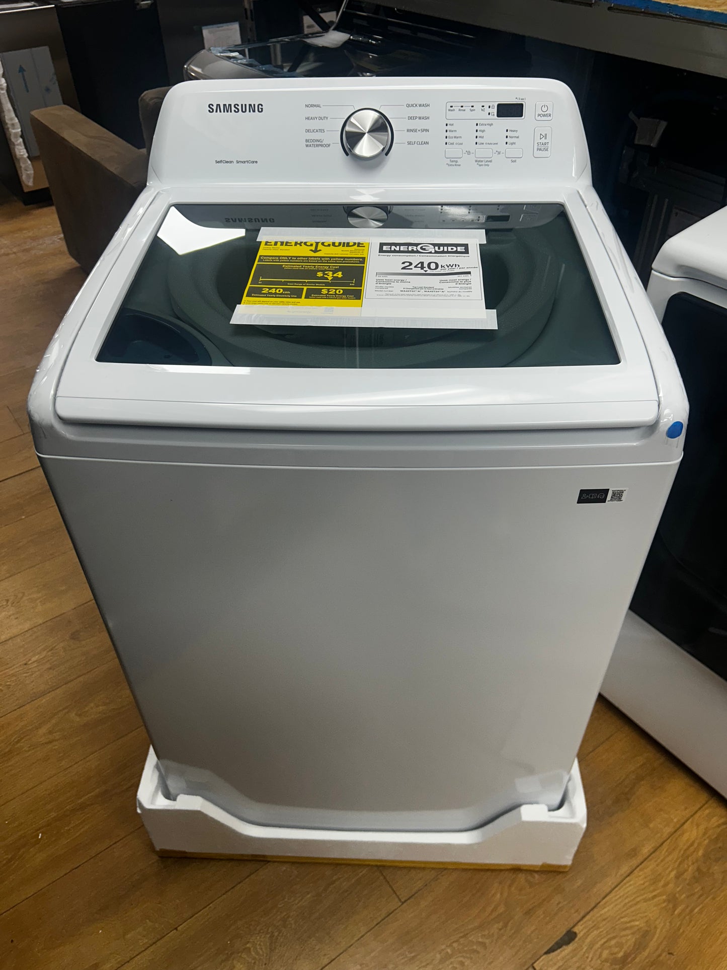 Samsung - WA45T3200AW - 27 Inch Top Load Washer with 4.5 Cu. Ft. Capacity, Vibration Reduction Technology+, Diamond Drum Interior, Smart Care, 8 Wash Cycles, Quick Wash, and Self Clean