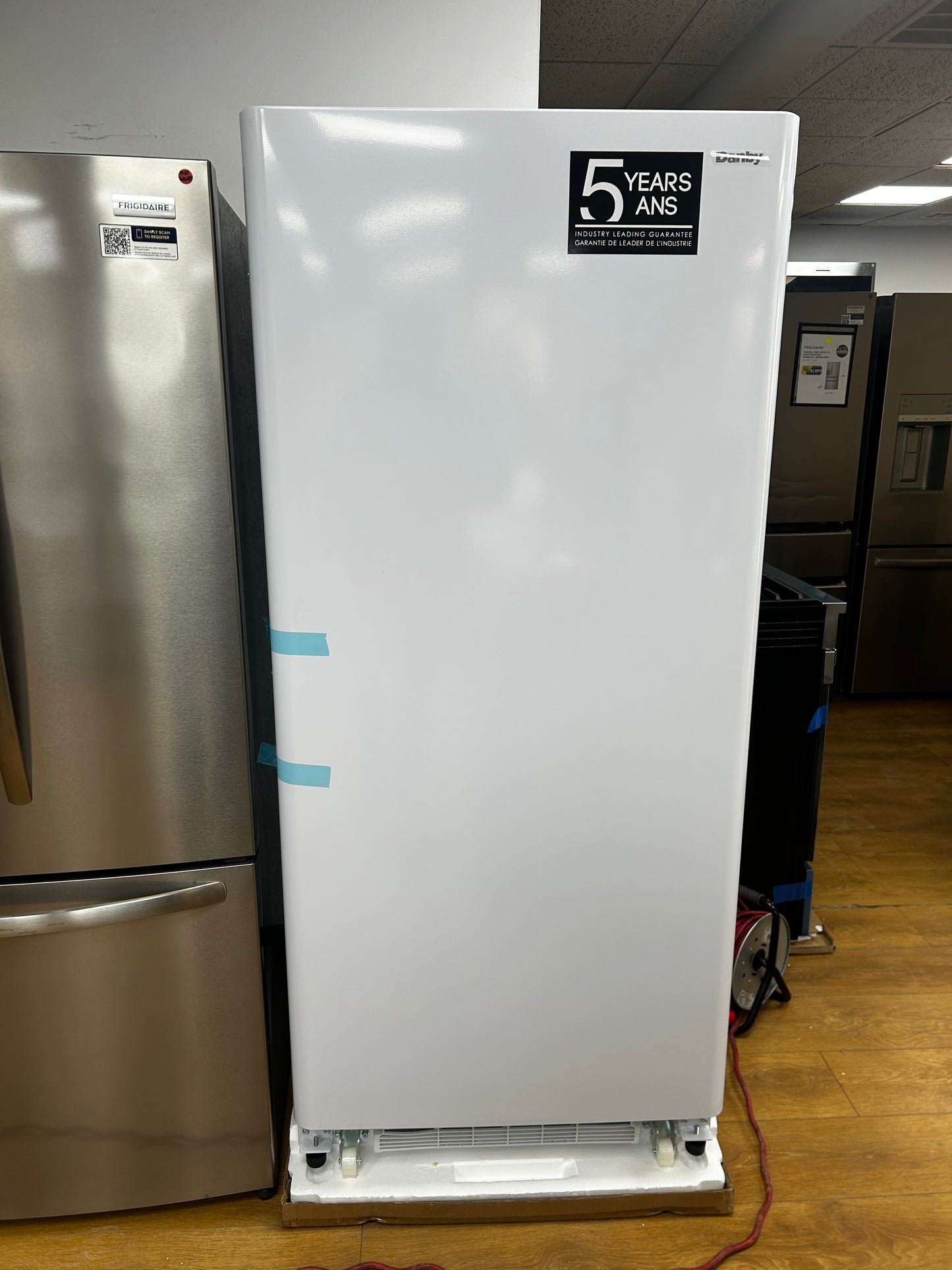 Danby - DUF167A3WDD - 30 Inch Upright Freezer with Fast Freeze, Frost Free Design, Digital Thermostat, Door Ajar Alarm, LED Lighting and 16.7 cu. ft. Capacity