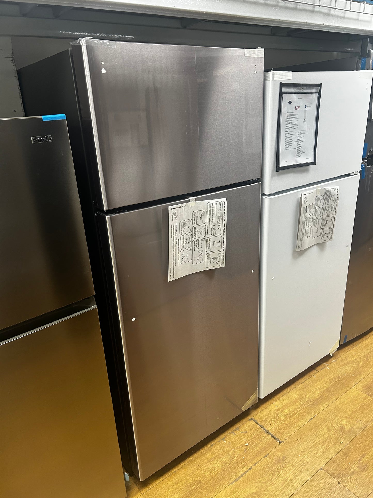 GE - GTS18HYNRFS - 28 Inch Top Freezer Refrigerator with 17.5 Cu. Ft. Capacity, Edge-To-Edge Glass Shelves, Sliding Deli Drawer, Gallon Door Bin, Dairy Compartment, LED Lighting, Upfront Temperature Controls, Sabbath Mode, Frost Free, and Icemaker-Ready