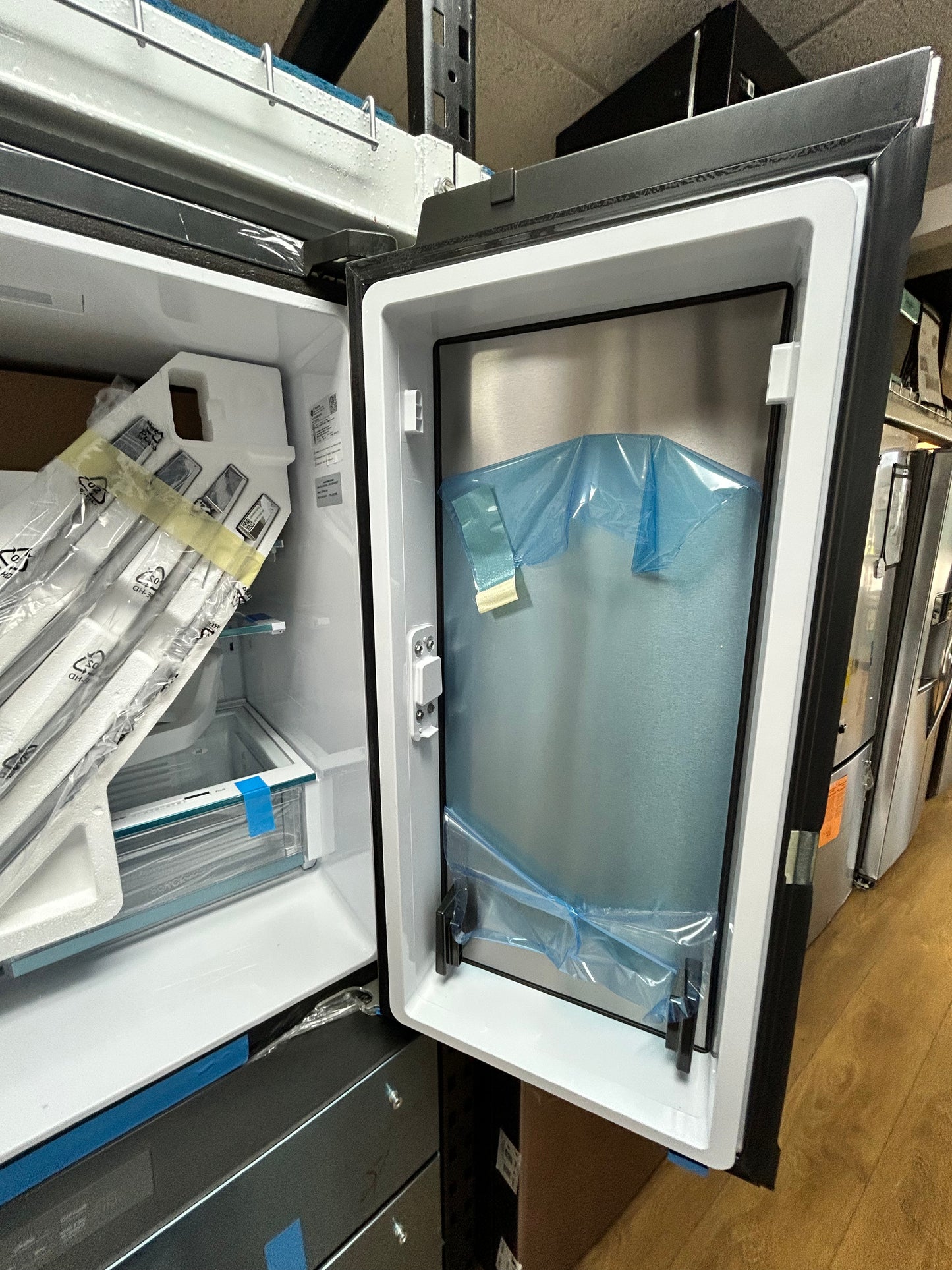 FRIGIDAIRE - GRQC2255BF - Gallery 21.3 Cu. Ft. Counter-Depth 4-Door Refrigerator