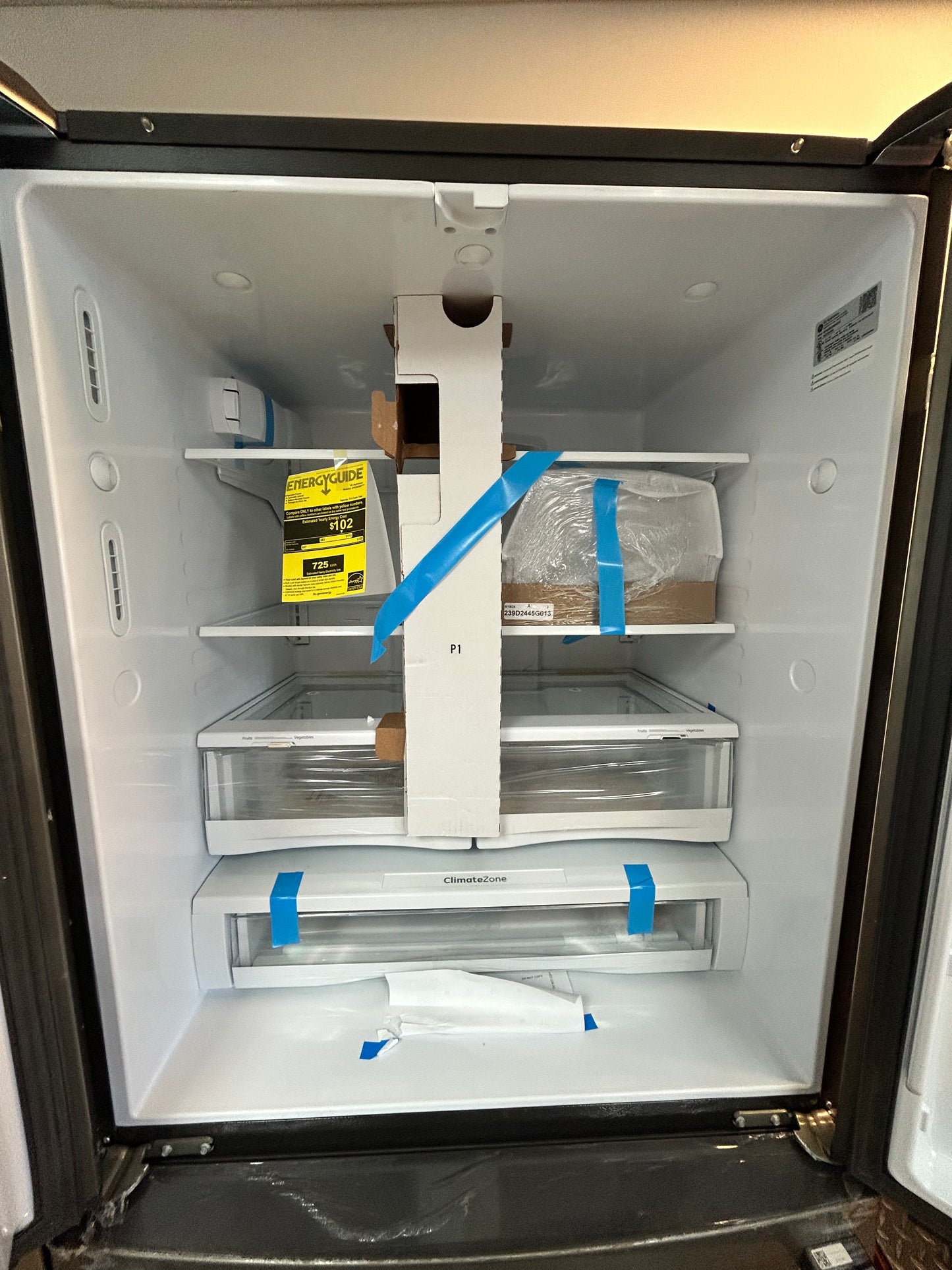 GE - 27.7 Cu. Ft. French Door Refrigerator with Advanced Water Filtration