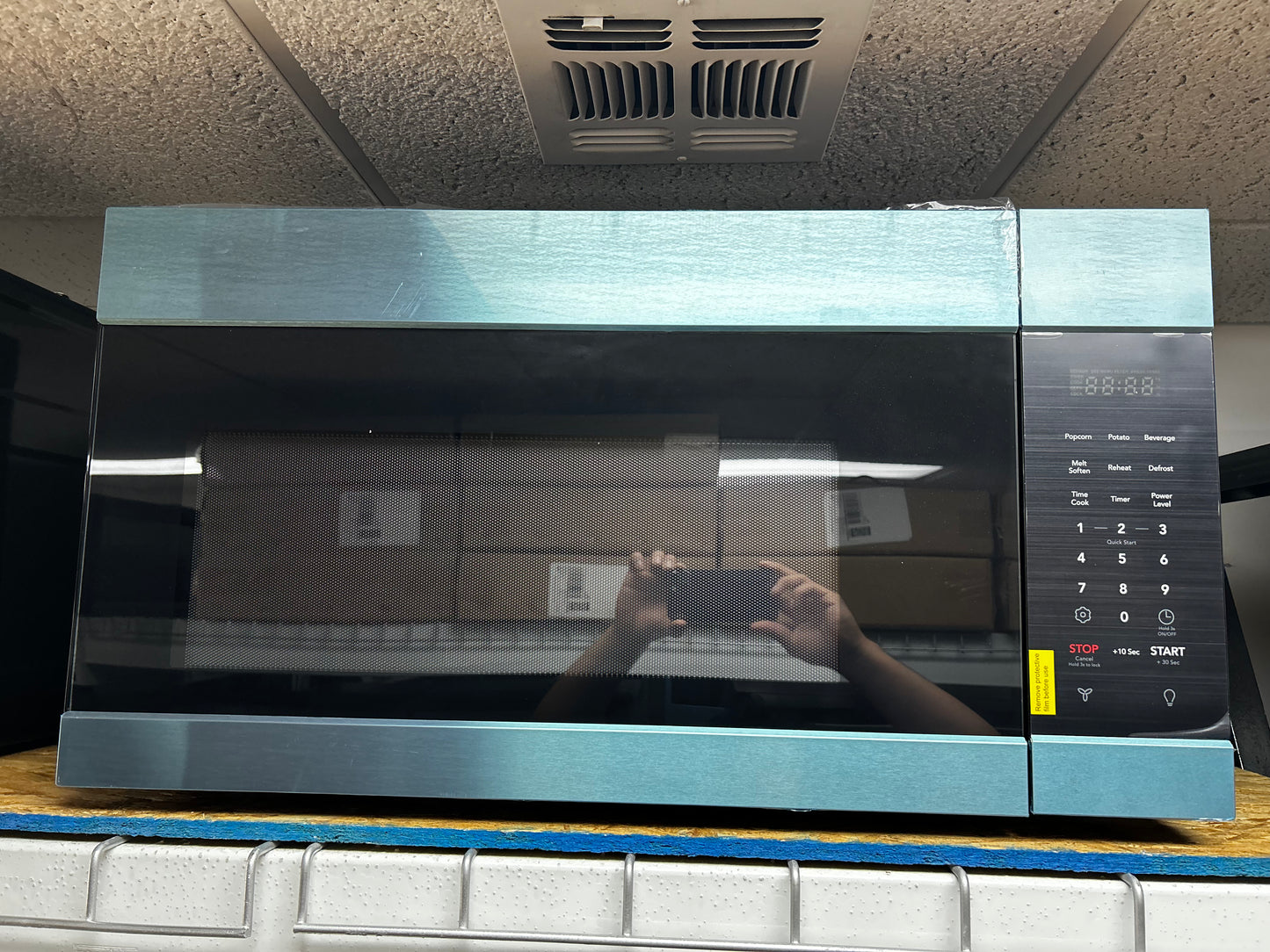 Frigidaire FMOS1746BS 1.7 Cu. Ft. Over-The-Range Microwave