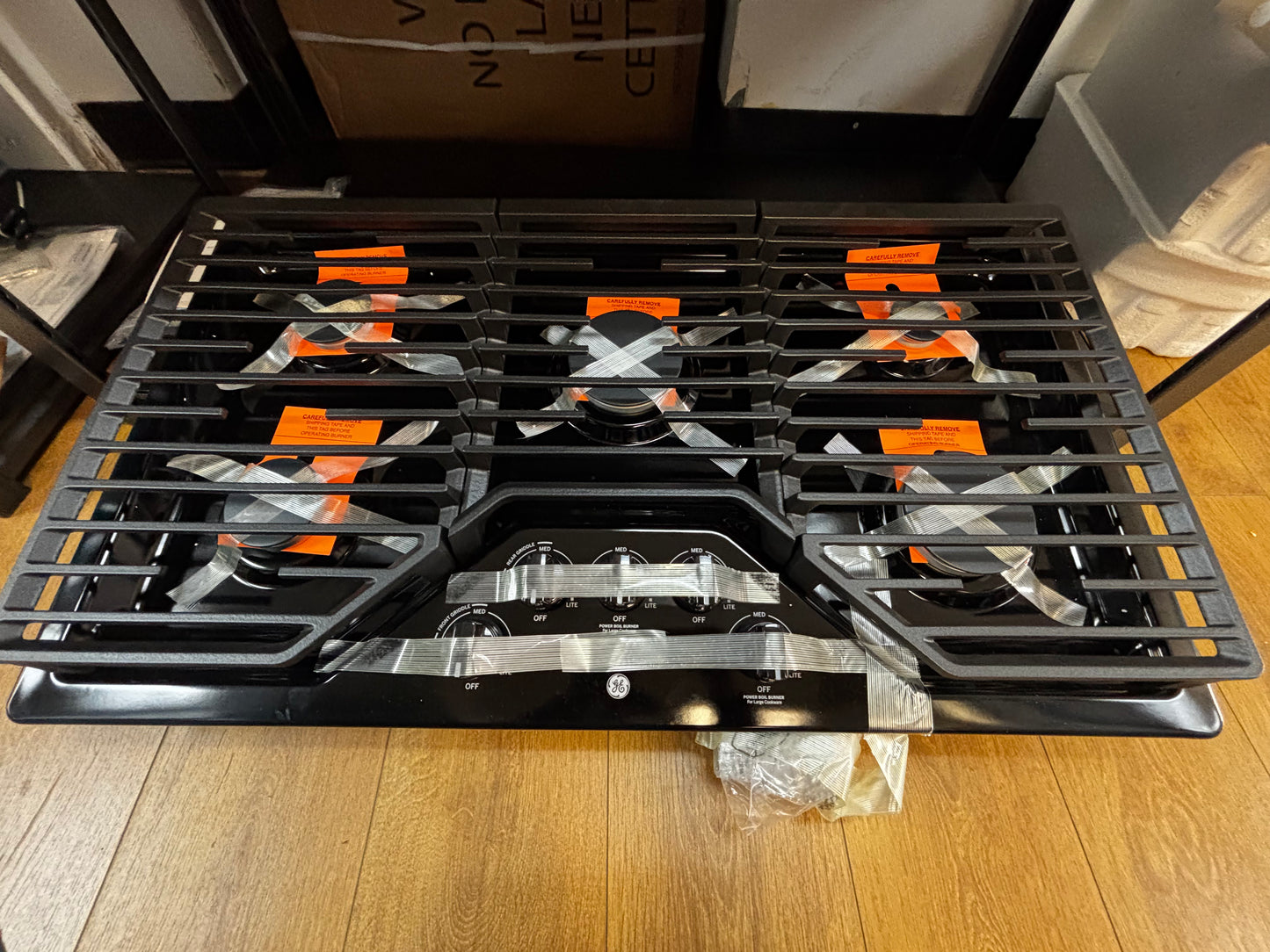 Frigidaire-JGP5036DLBB-36 in. Gas Cooktop in Black with 5-Burners