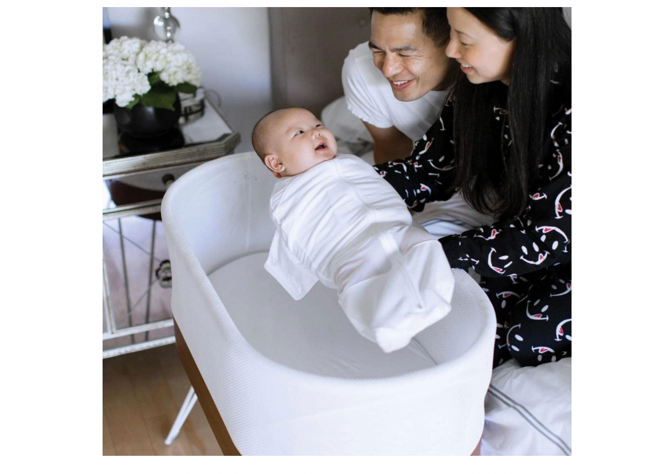 SNOO Smart Sleeper Baby Bassinet - Bedside Crib with Automatic Rocking Motions and Soothing White Noise