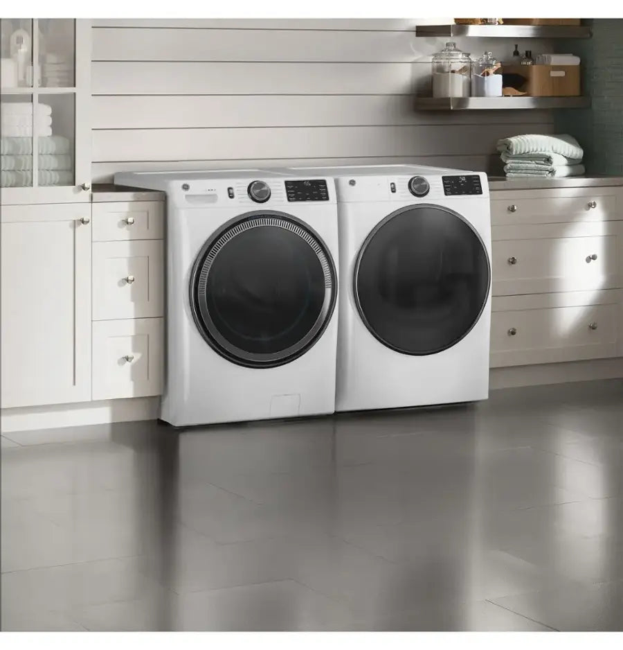 GE - GFD55GSSNWW - 7.8 Cu. Ft. Stackable Smart Gas Dryer with Steam - White
