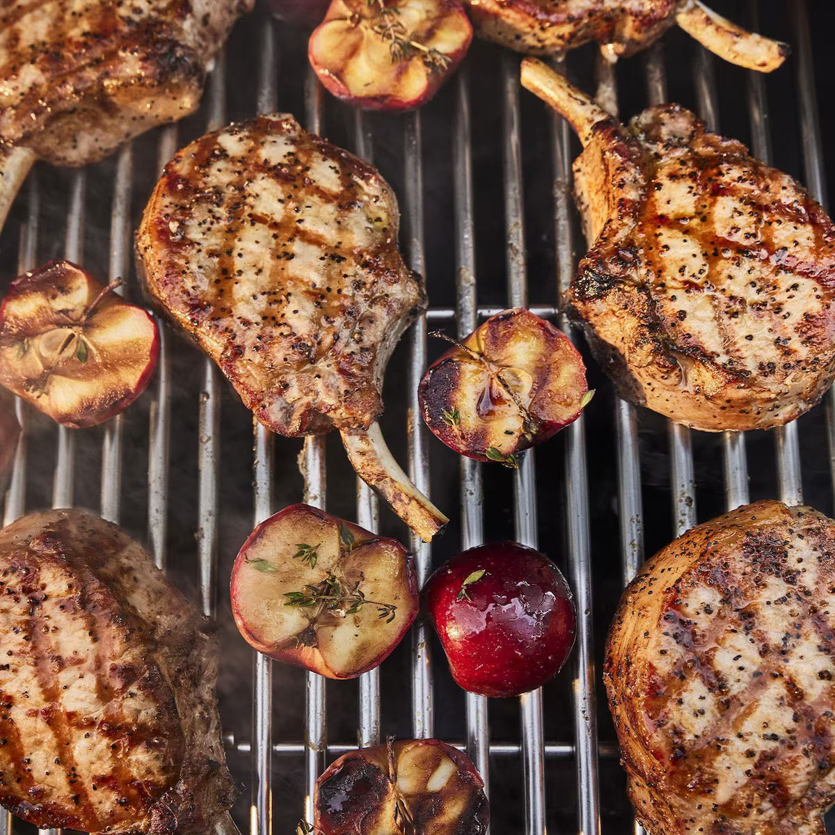 Weber Genesis - 1500592 - Genesis SP-E-335 Special Edition Propane Gas Grill with Stainless Steel Cooking Grates, PureBlu Burners, Flavorizer Vapors and Extra Large Sear Zone