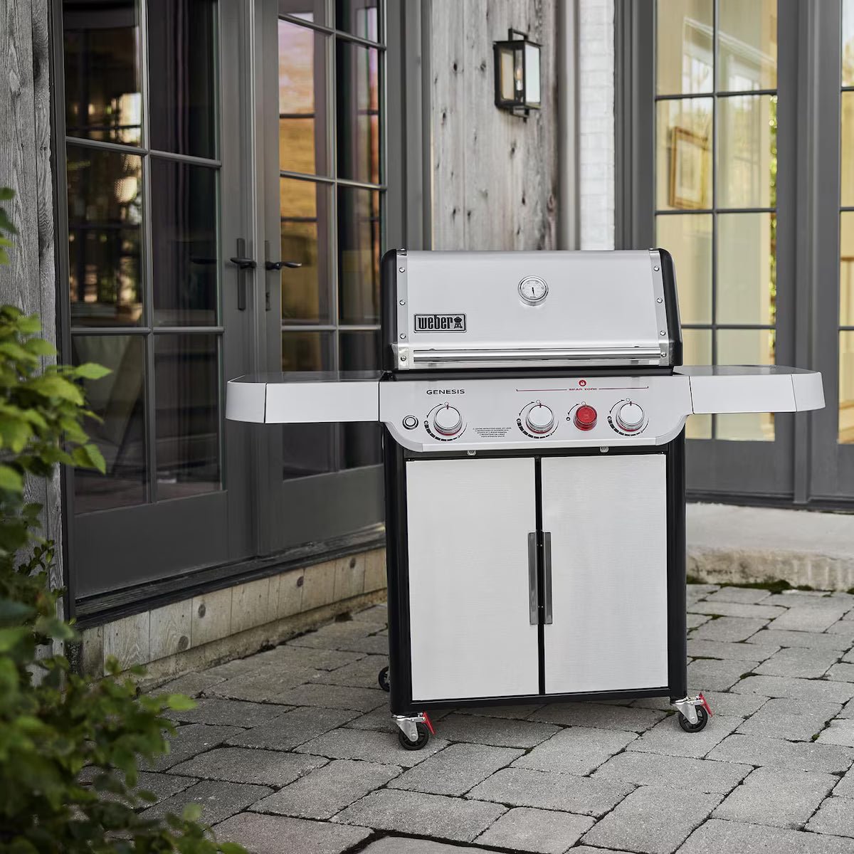 Weber Genesis - 1500592 - Genesis SP-E-335 Special Edition Propane Gas Grill with Stainless Steel Cooking Grates, PureBlu Burners, Flavorizer Vapors and Extra Large Sear Zone