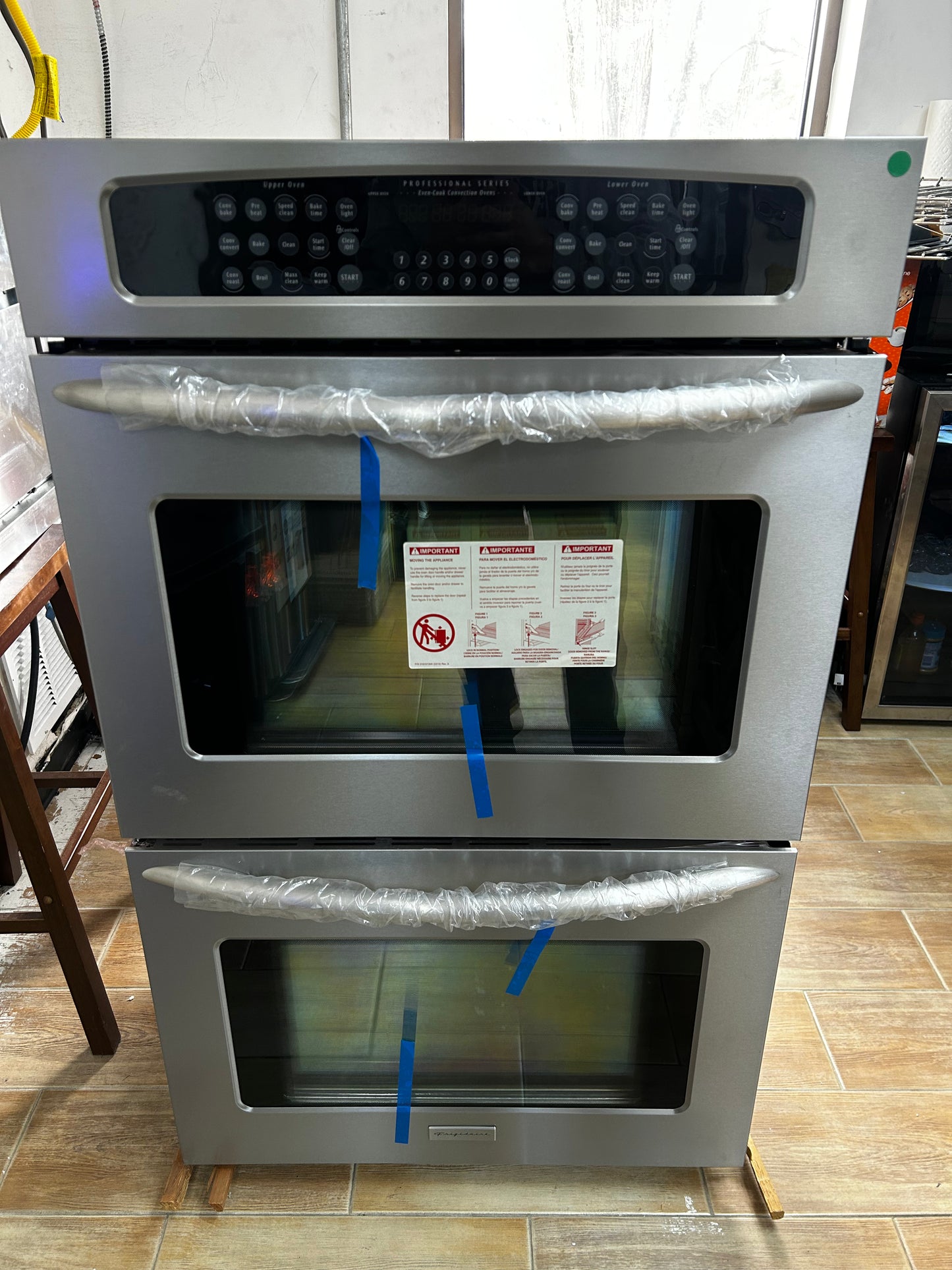 Frigidaire - PLEB30T9FCB - 30" Double Electric Wall Oven with EvenCook3 Element Convection System & EasySet Electronic Oven Controls: Stainless Steel