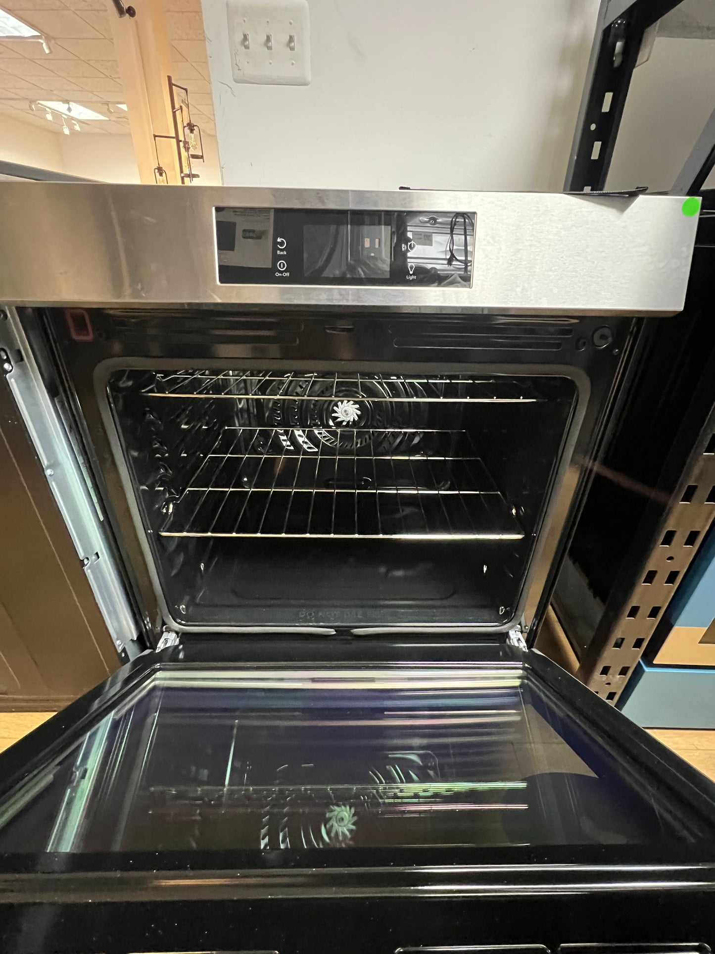 Frigidaire - GCFI3060BF- Gallery 6.2 Cu. Ft Freestanding Electric Induction Total Convection Range with Self-cleaning - Stainless Steel