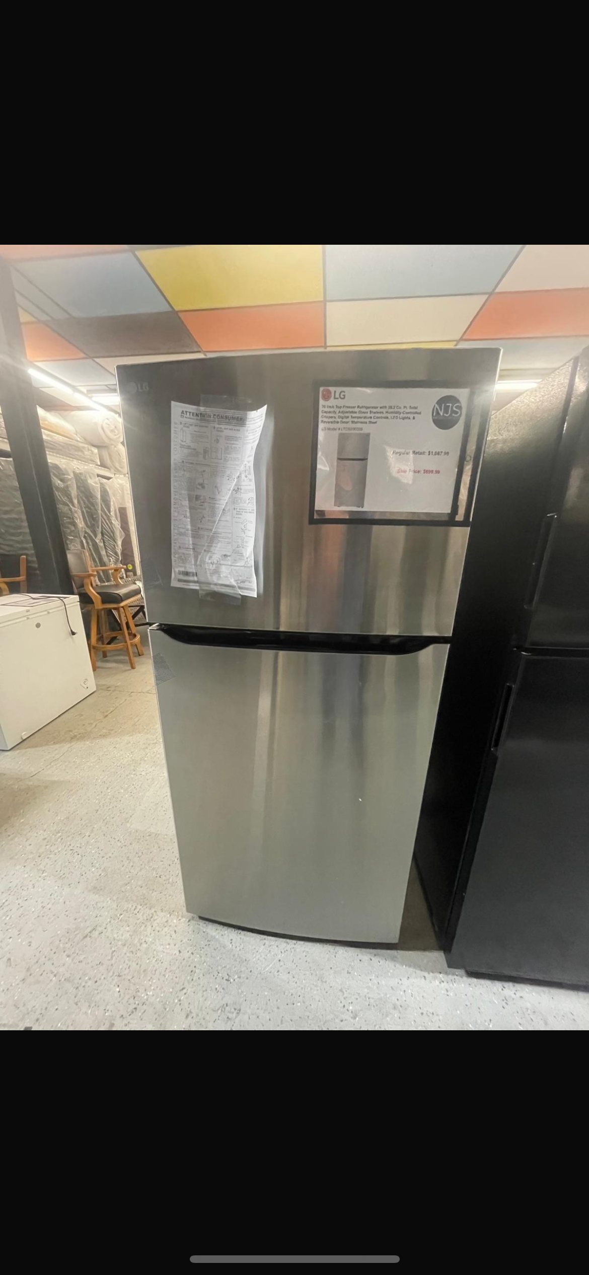 LG - LTCS20020S - 30 Inch Top Freezer Refrigerator with 20.2 Cu. Ft. Total Capacity, Adjustable Glass Shelves, Humidity-Controlled Crispers, Digital Temperature Controls, LED Lights, Reversible Door, and ENERGY STAR Qualified: Stainless Steel