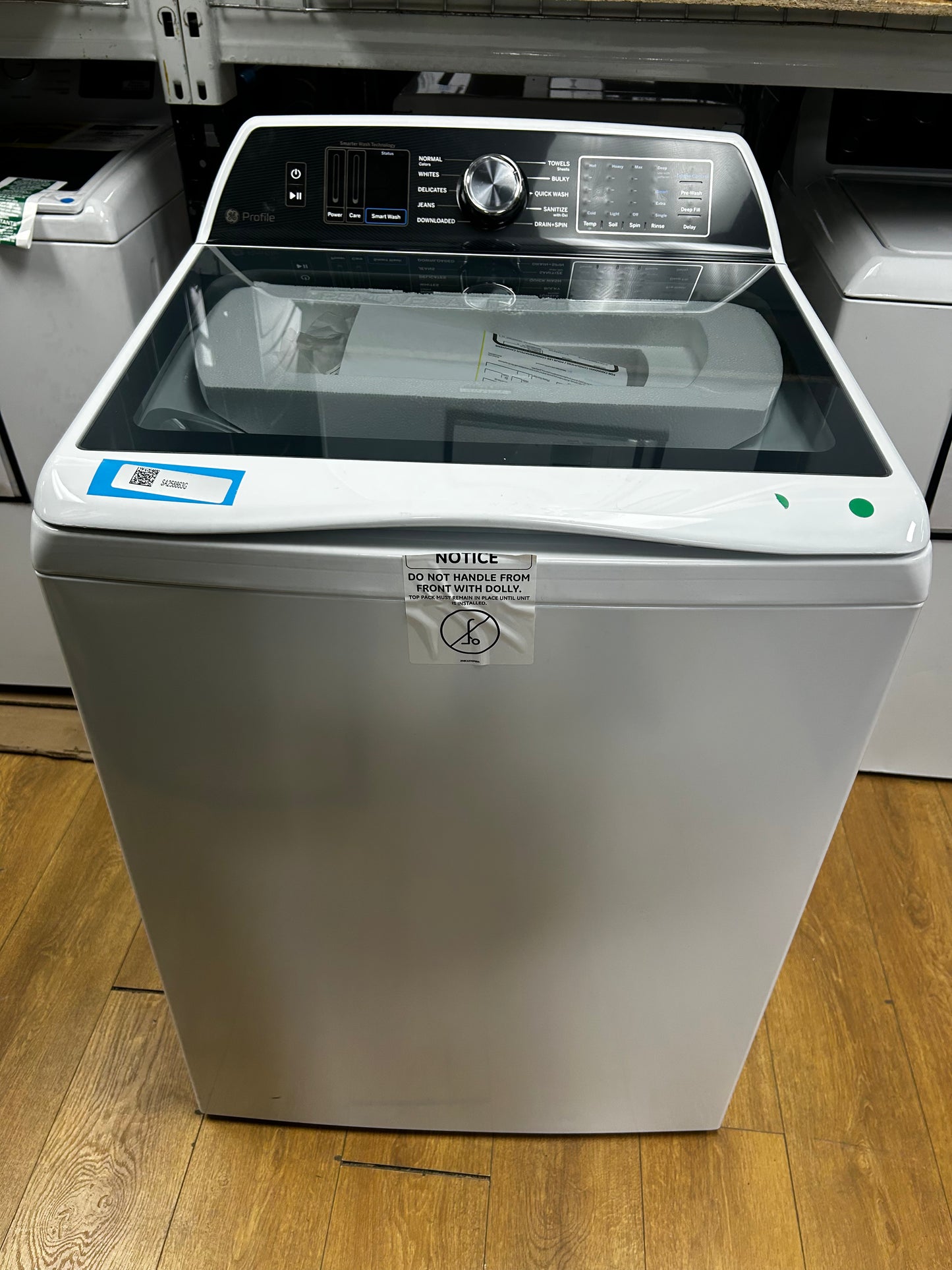 GE Profile - PTW700BSTWS -28 Inch Top Load Smart Washer with 5.4 Cu. Ft. Capacity, Infusor Wash Mechanism, Built-In WiFi, Sanitize with Oxi, Smart FlexDispense™, Tangle Control, Deep Fill, and Energy Star Certified: White