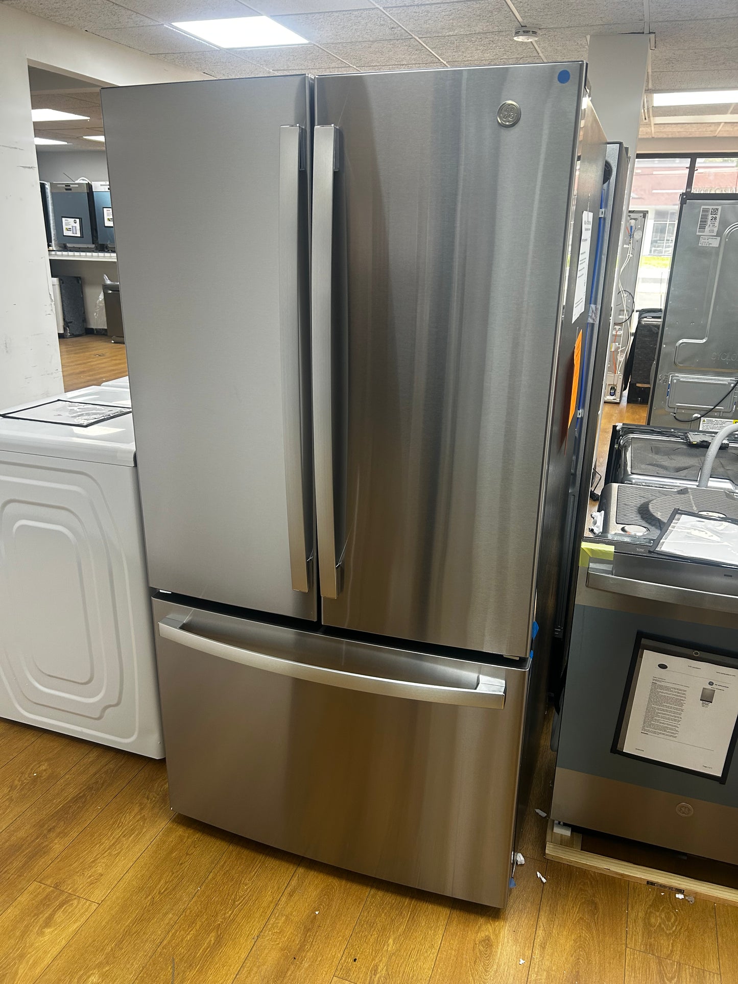 GE - GNE27JYMFS - 36 Inch French Door Refrigerator with 27 cu. ft. Capacity, Quick Space Shelf, Deli Drawer, LED Lighting, Ice Maker, Enhanced Shabbos Mode Capable, Internal Water Dispenser, and ENERGY STAR® Qualified