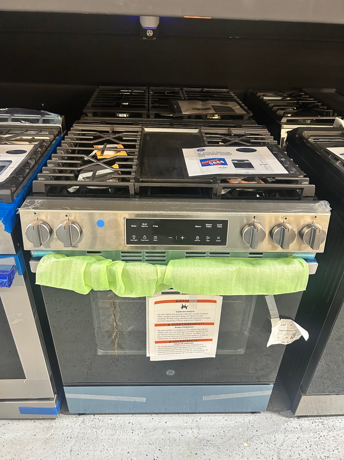 GE -GGS500SVSS-5.3 Cu. Ft. Slide In Gas Range with Steam Cleaning and Crisp Mode - Stainless Steel