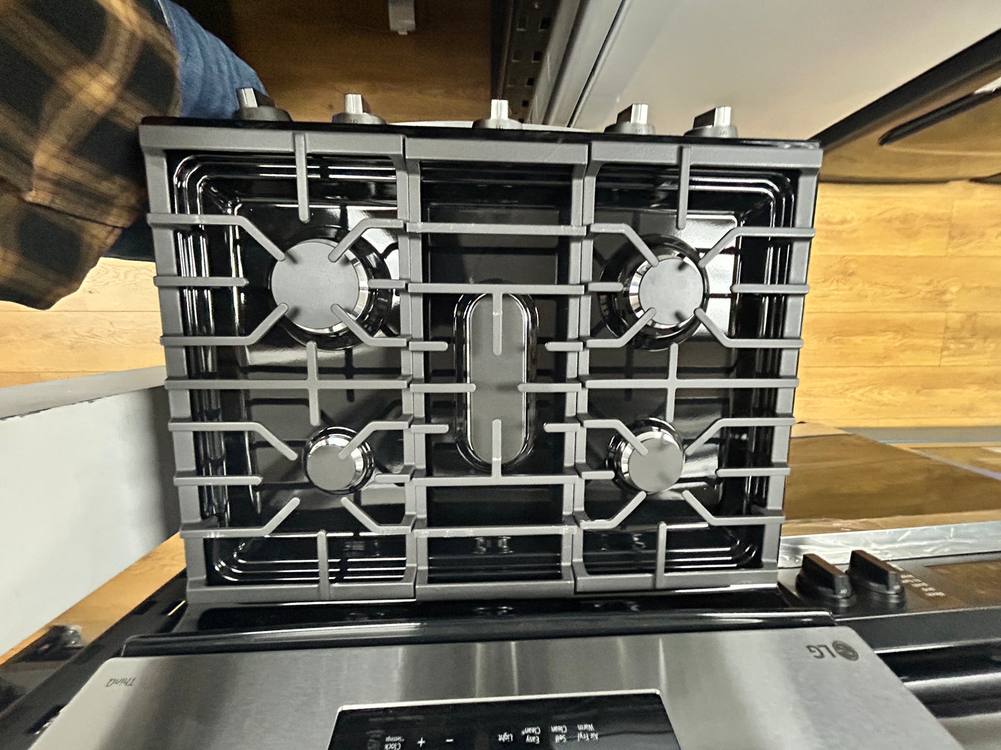 LG - LRGL5823S - 5.8 Cu. Ft. Freestanding Gas Range with EasyClean, WideView Window and AirFry
