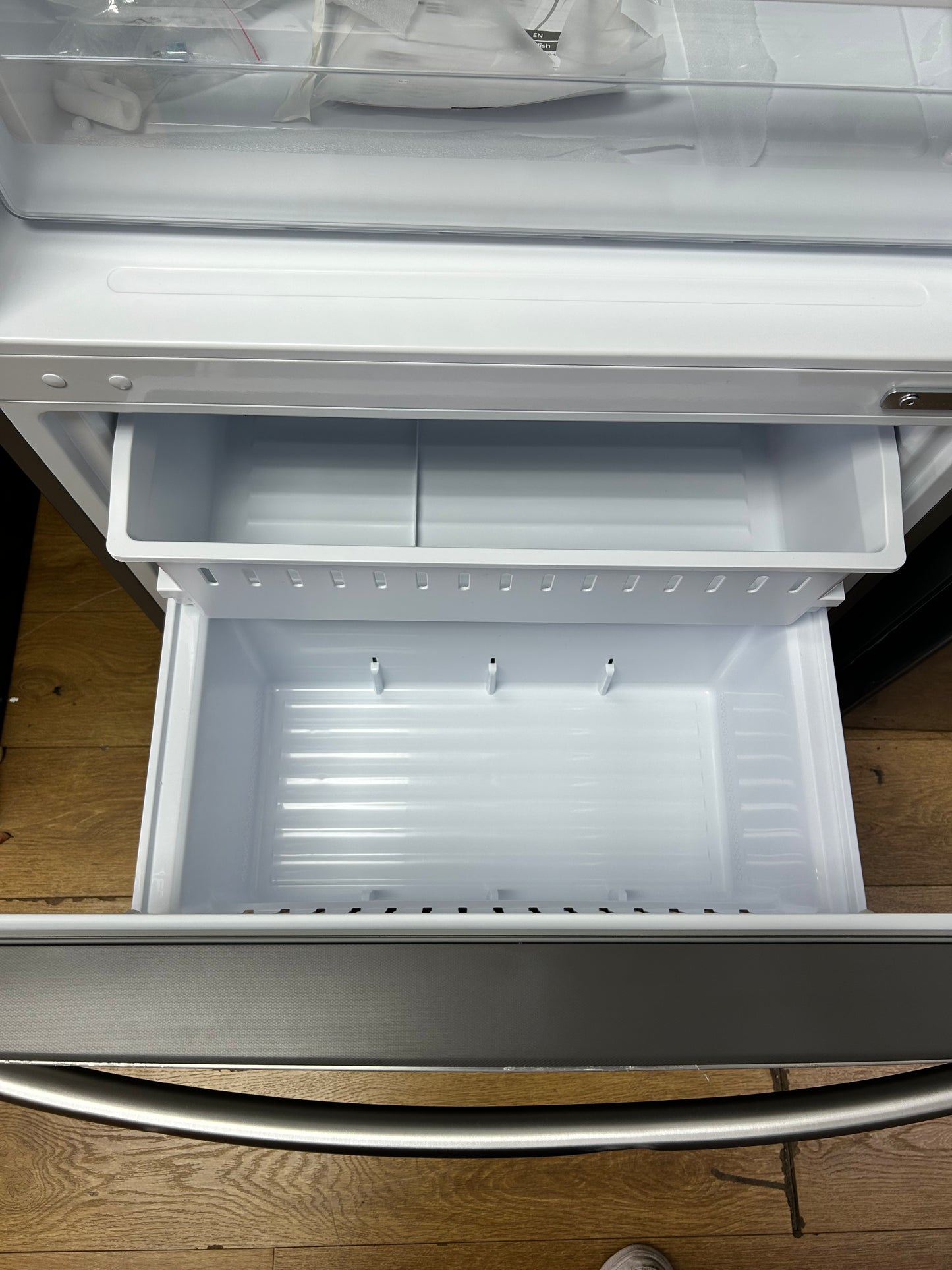 Mora - MRB172N6ASE - 17.2 cu. ft. Counter Depth Bottom Freezer Refrigerator