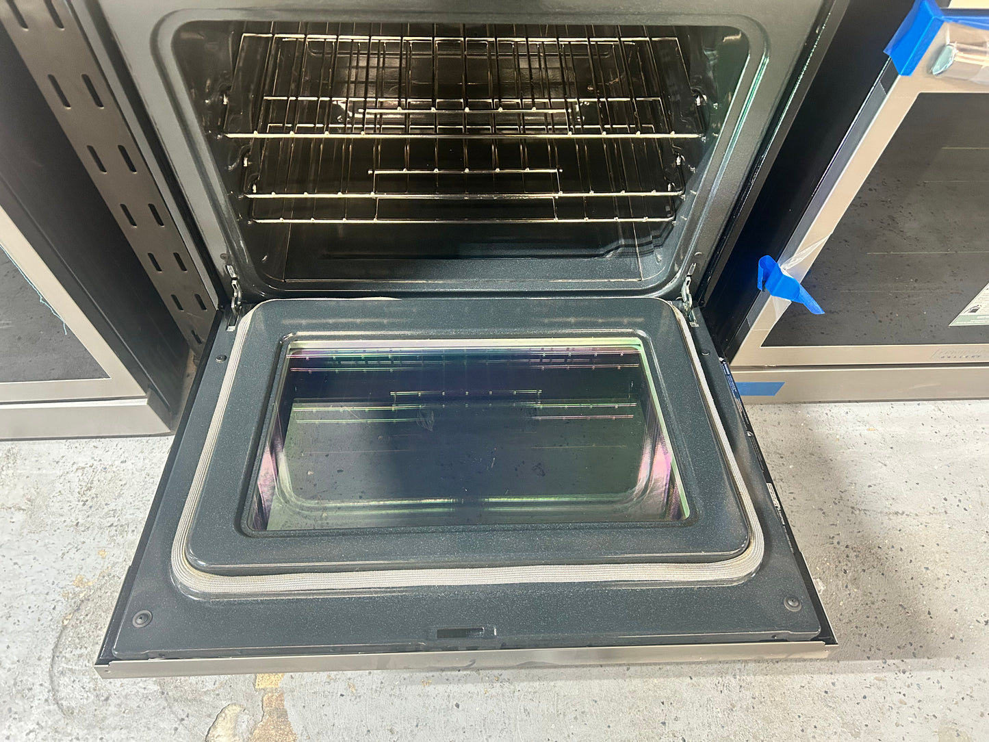 Frigidaire -FGIH3047VF-  Gallery 5.4 Cu. Ft. Freestanding Electric Induction Range Air Fry with Self and Steam Clean - Smudge-Proof® Stainless Steel
