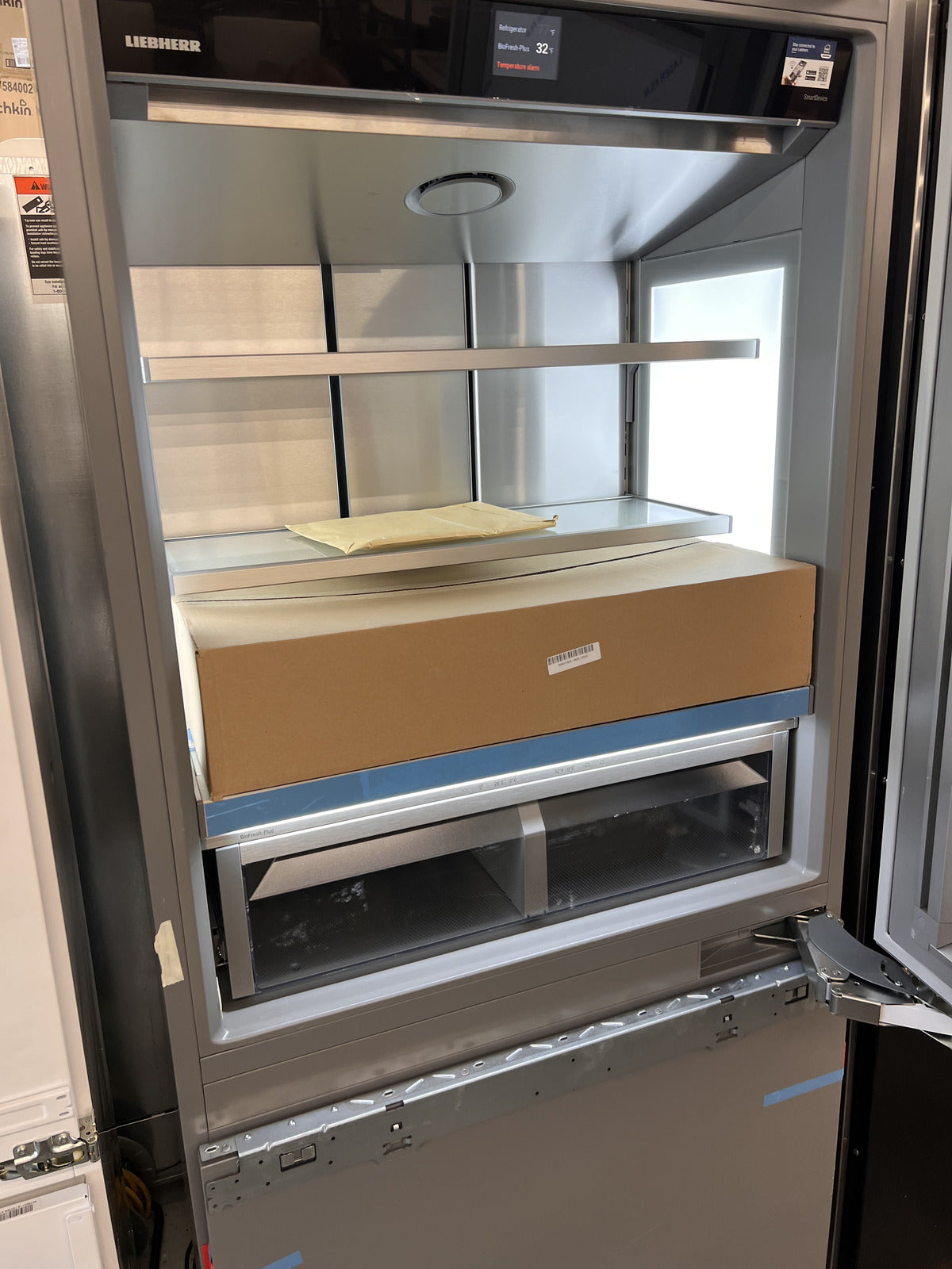 Liebherr MCB3650 36" Built In Refrigerator/Freezer Right Hinge - Panel Ready
