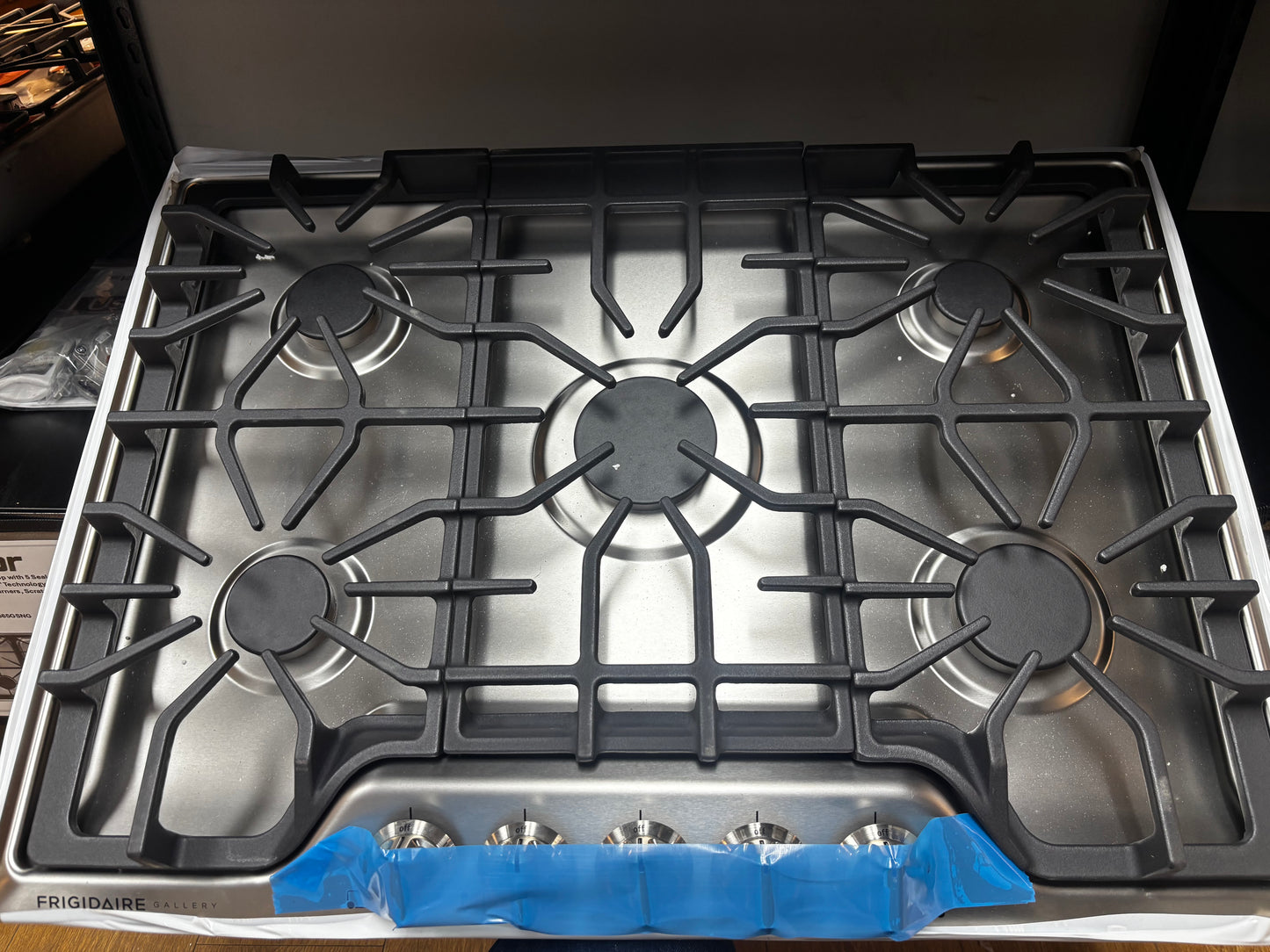 Frigidaire Gallery-FGGC3047QS-30" Gas Cooktop