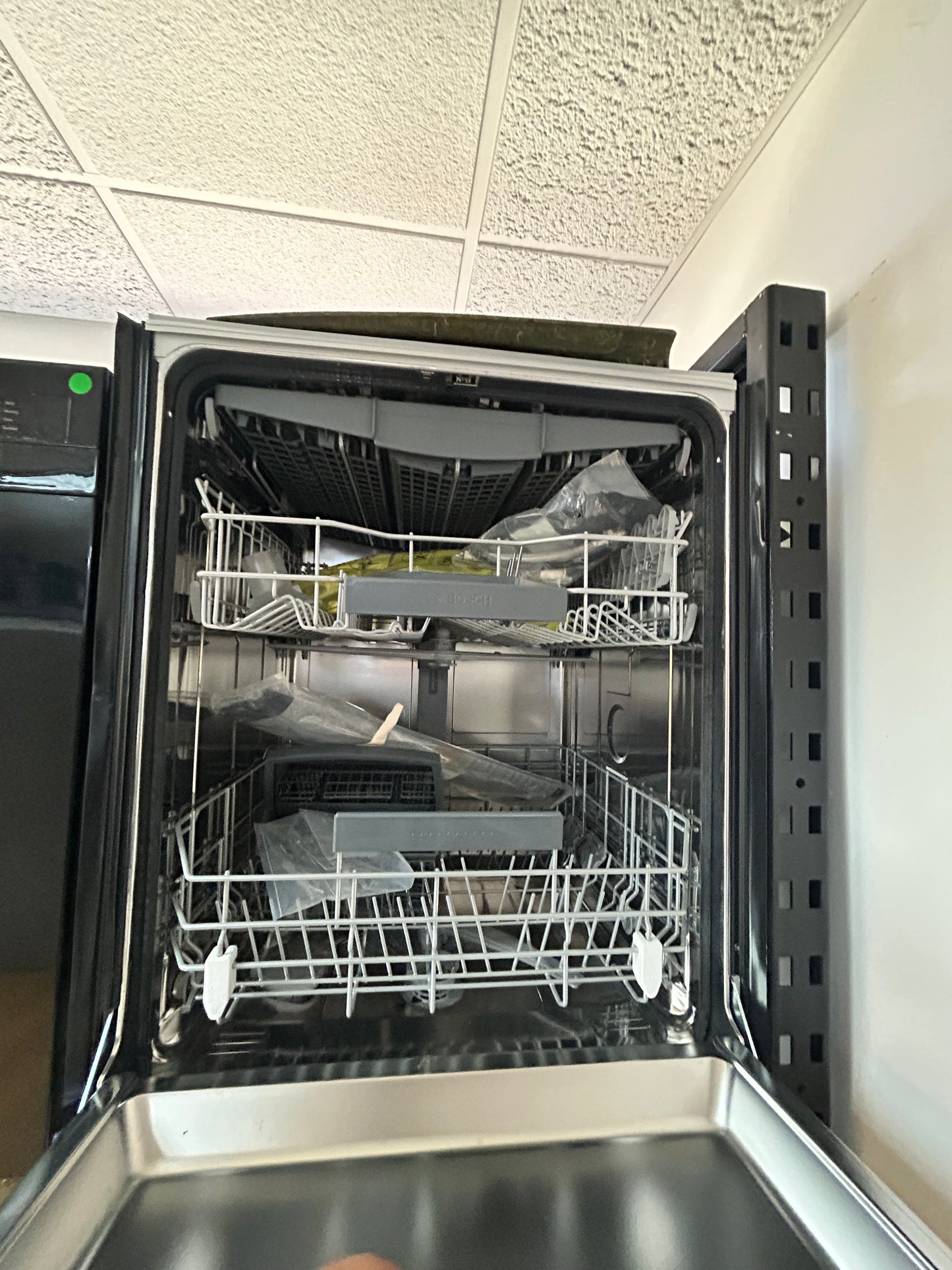 Bosch - SHE53B75UC - 300 Series 24” Front Control Smart Built-In Tub Dishwasher with 3rd Rack and AquaStop Plus, 46dBA - Stainless Steel