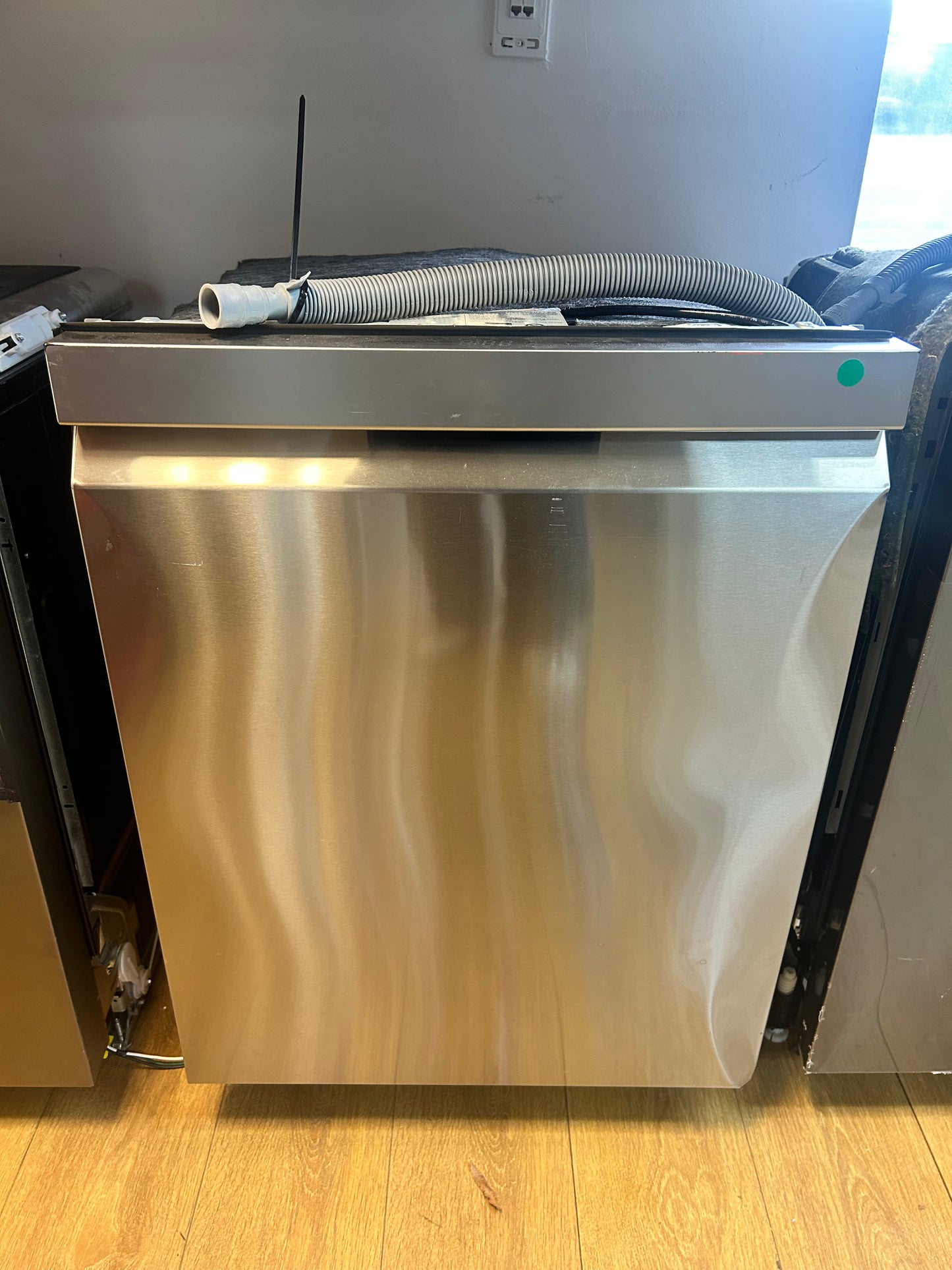 LG - LDPM6762S - Top Control Wi-Fi Enabled Dishwasher with QuadWash Pro