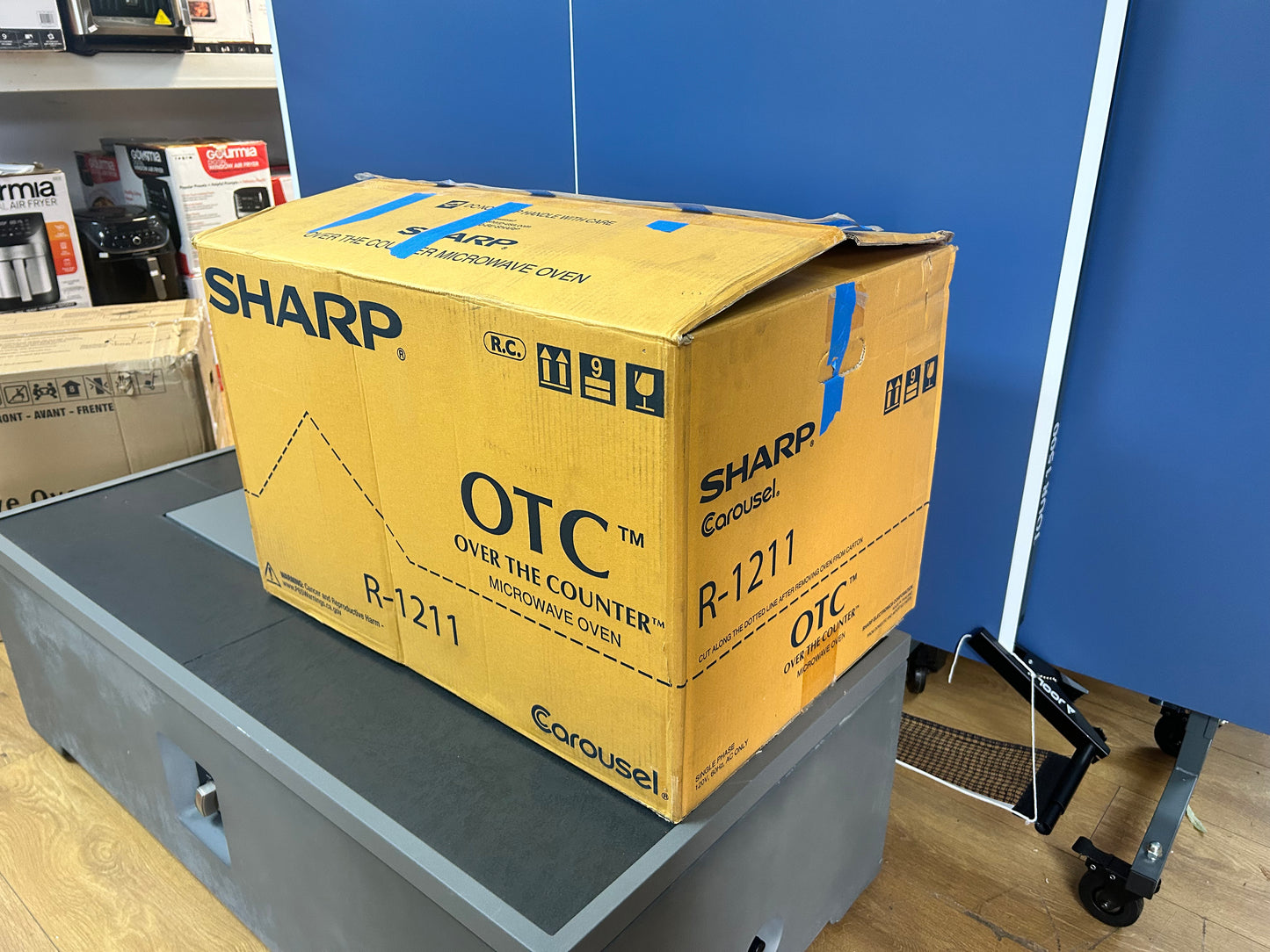 Sharp - R-1211 - 24 Inch Wide 1.5 Cu. Ft. Over-the-Counter Microwave with Task Lighting