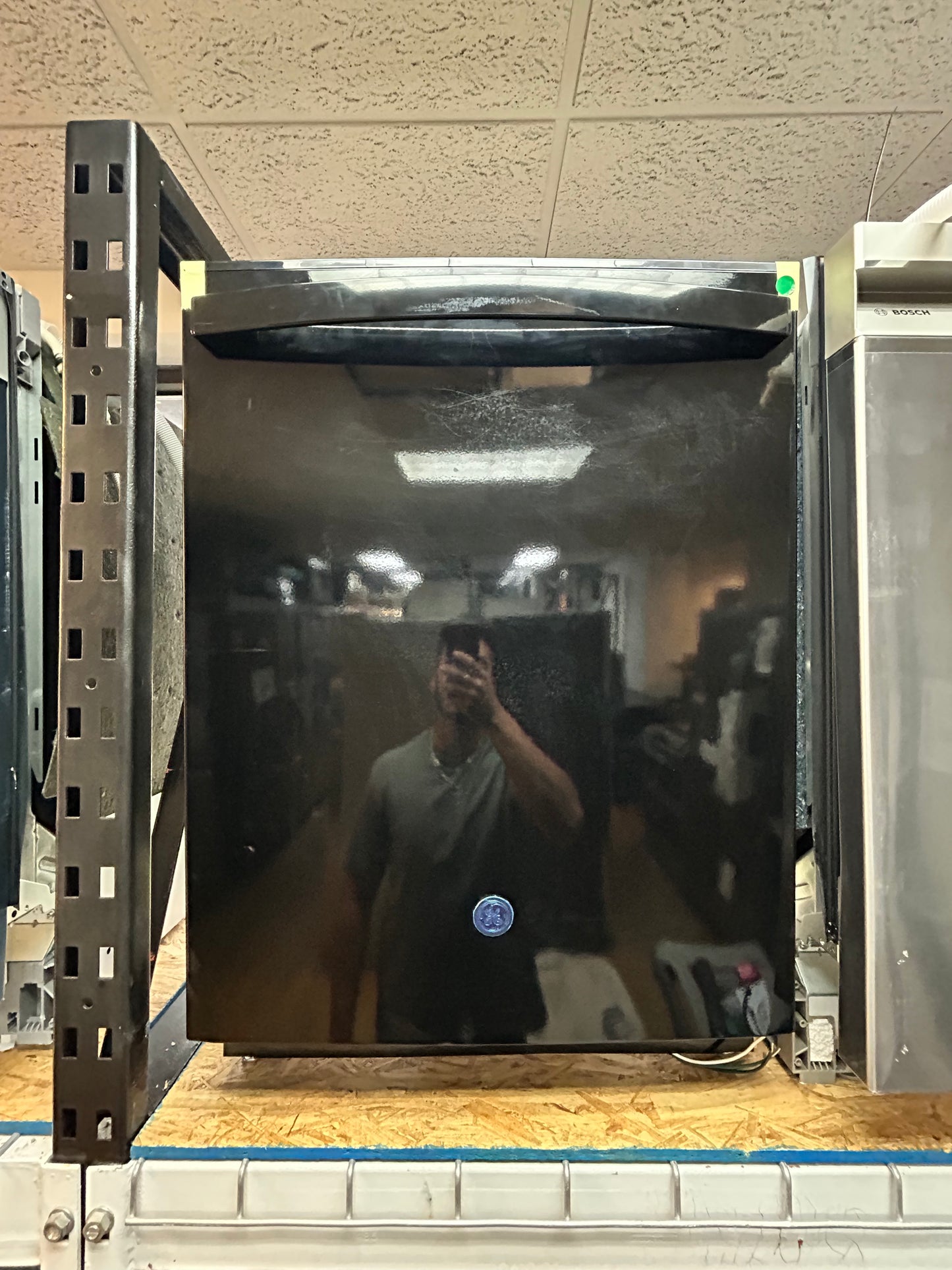 GE - GDT645SGNBB - 24" Top Control Built-In Stainless Steel Tub Dishwasher with 3rd Rack, Sanitze Cycle and 45 dBA - Black