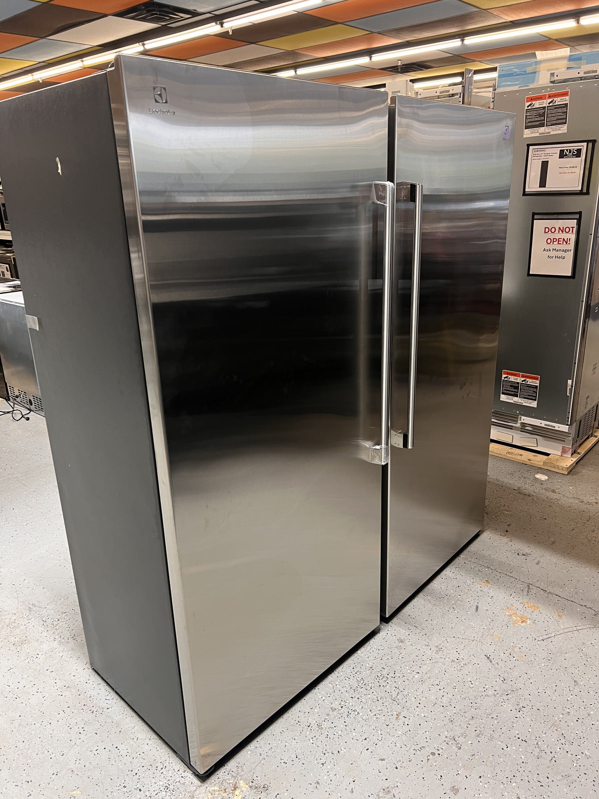 Electrolux EI33AR80WS / EI33AF80WS 66" Refrigerator / Freezer Collumns - SS