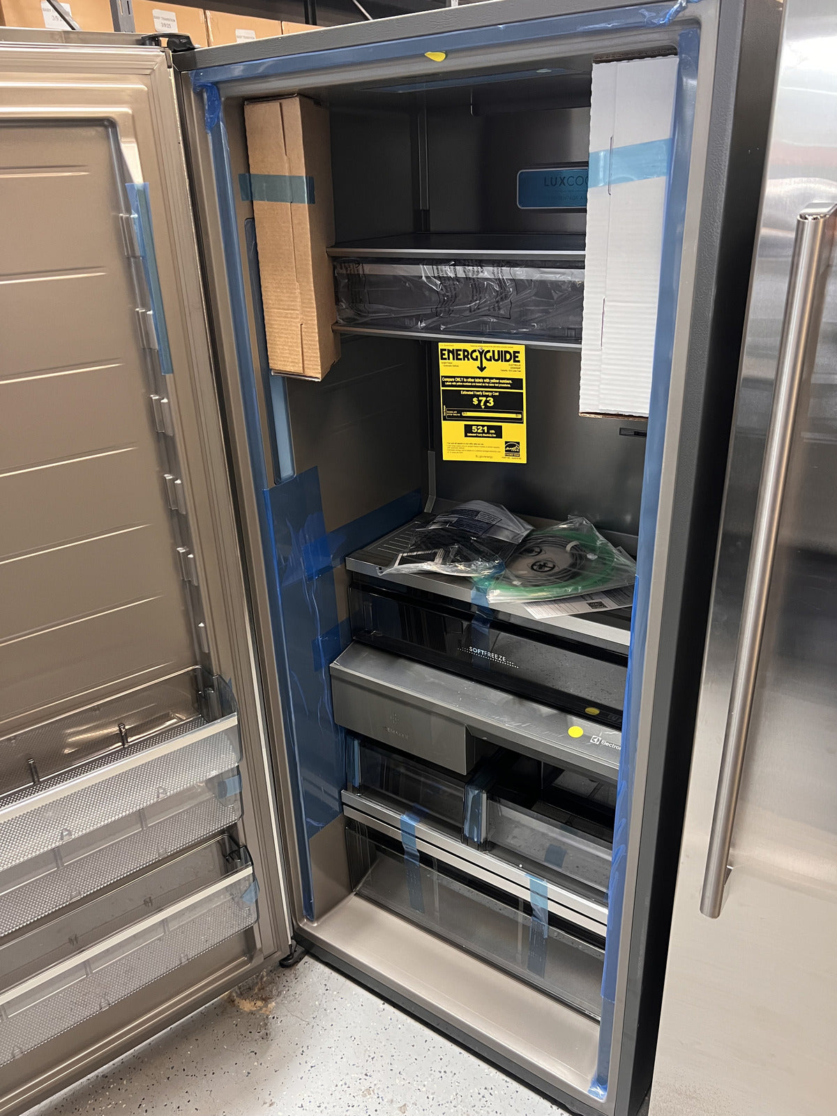 Electrolux EI33AR80WS / EI33AF80WS 66" Refrigerator / Freezer Collumns - SS