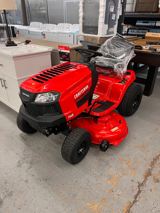 Craftsman 46" Automatic Gas Riding Lawn Mower with 18.5 HP* Briggs and Stratton Single-Cylinder Engine, Gas Lawn Tractor with Foot Pedal Control, Red