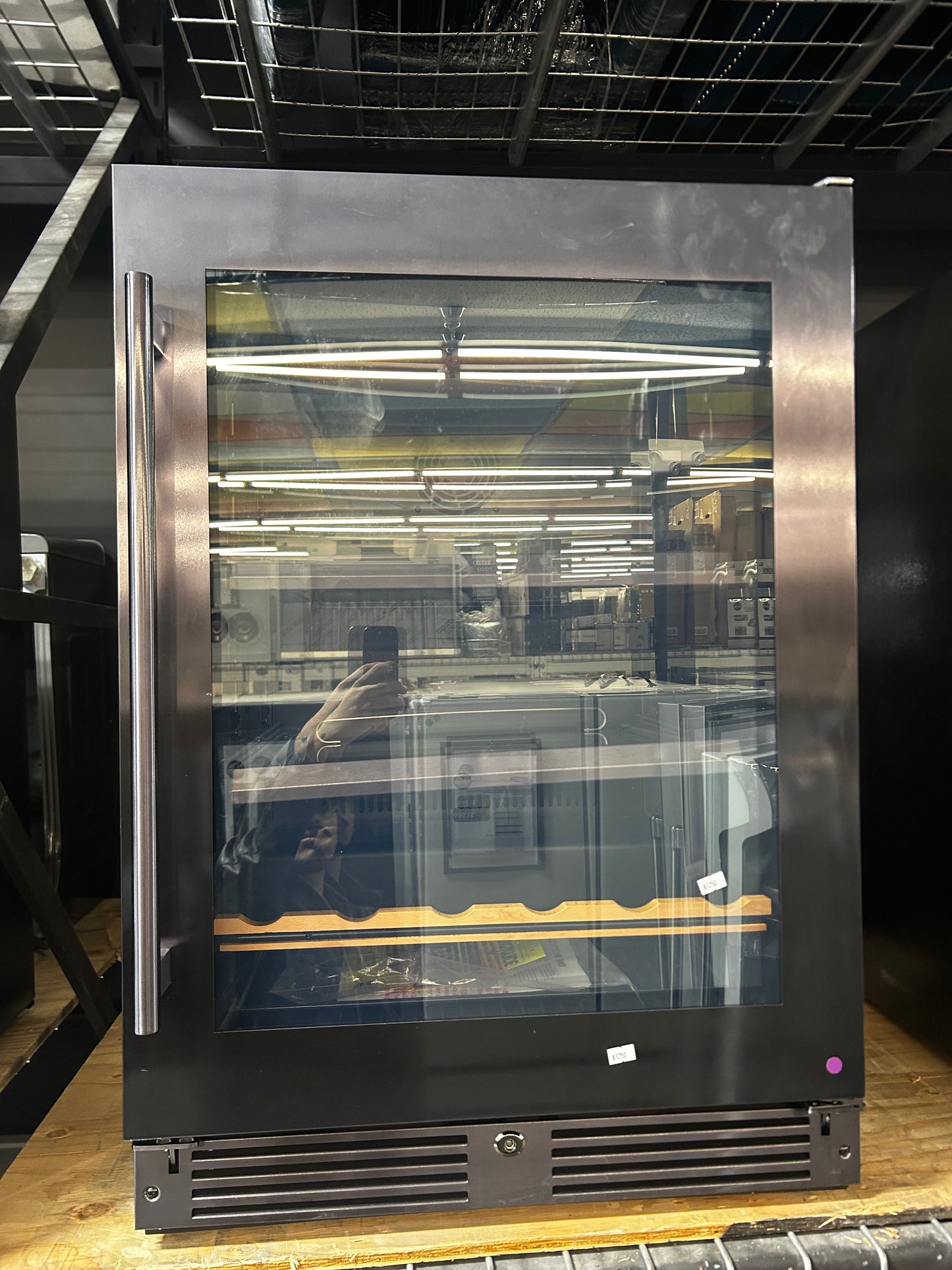 XO - XOU24BCGSR - 24 Inch Beverage Center with Glass Shelves, Tri-Color LED Interior Lighting, Secure Door Lock, Digital Temperature Controls, Sabbath Mode, Wine Cradle Included and Handle Options Included: Right Hinge, Glass Door