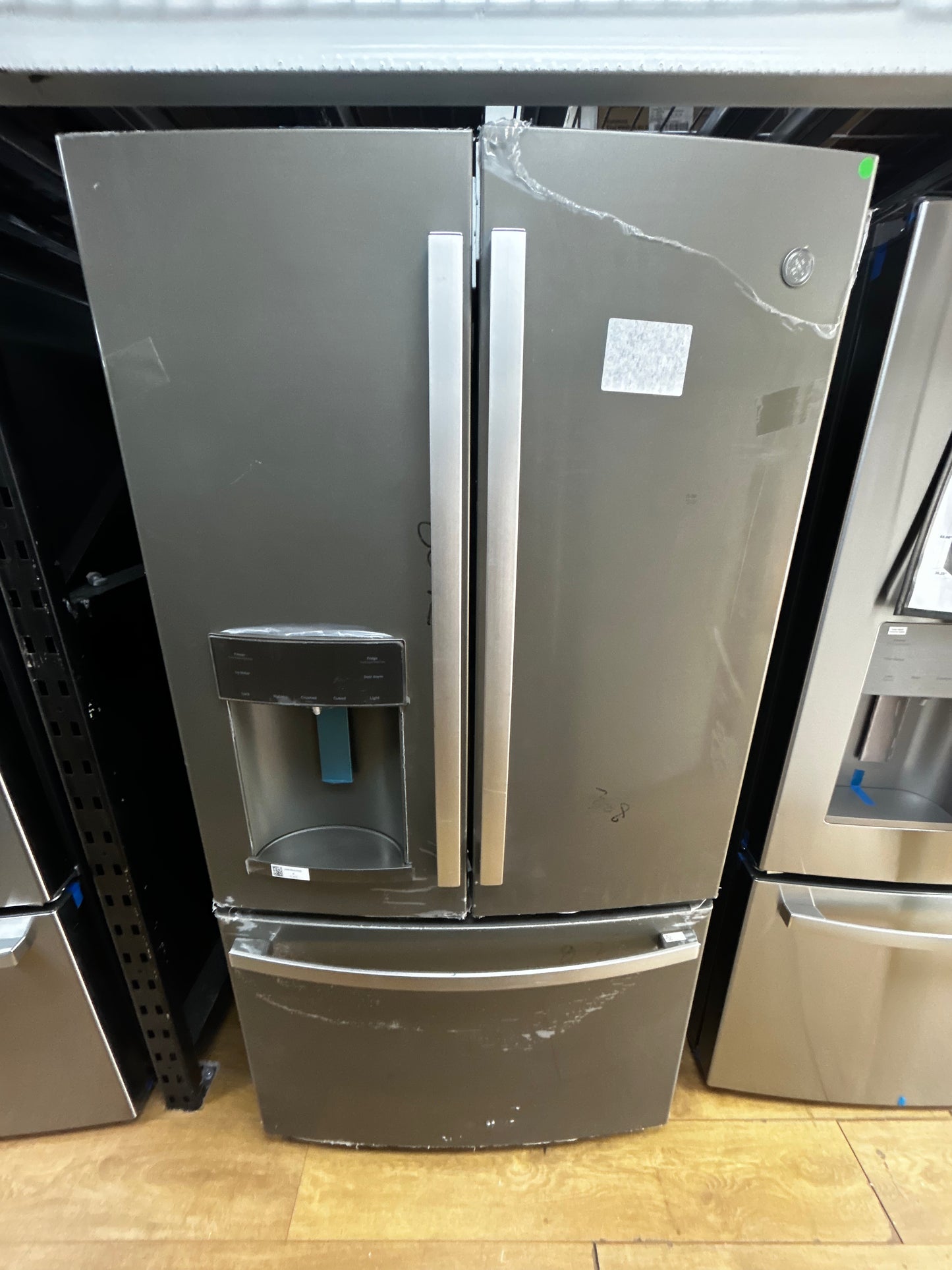 GE - GFE28GYNFS - 36 Inch French Door Refrigerator with 27.7 Cu. Ft. Capacity, TwinChill™, Turbo Cool/Freeze, Showcase LED, Enhanced Shabbos Mode, Ice Maker, Ice & Water Dispenser, Advanced Filtration, ADA Compliant, and ENERGY STAR® Certified