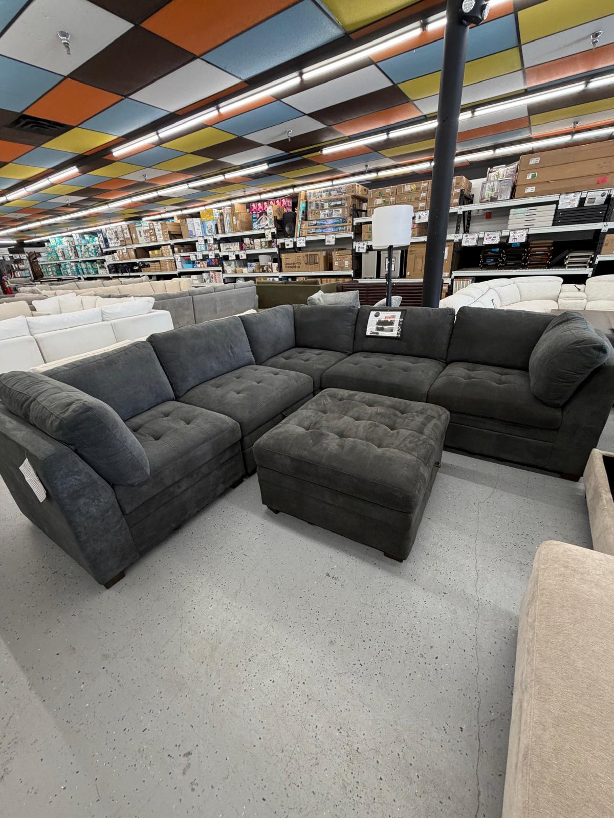 Thomasville Tisdale Modular Sectional 6-piece with Storage Ottoman, Dark Gray