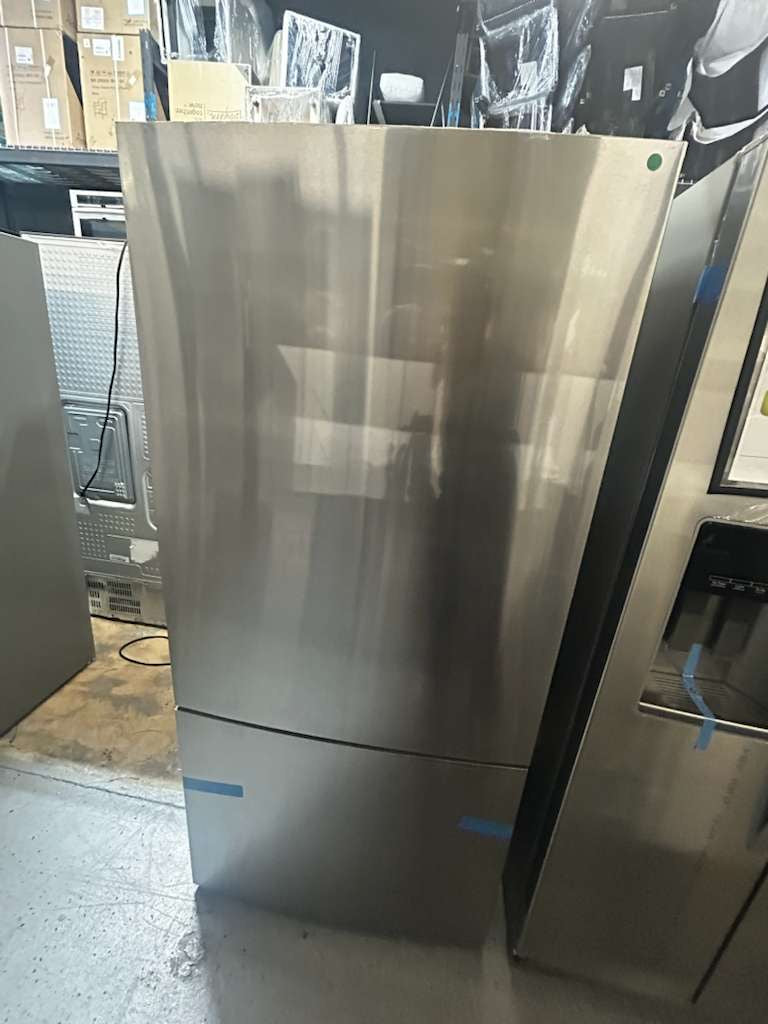 GE -GBE17HYRFS- 17.7 cu. ft. Bottom Freezer Refrigerator in Fingerprint Resistant Stainless Steel, Counter Depth