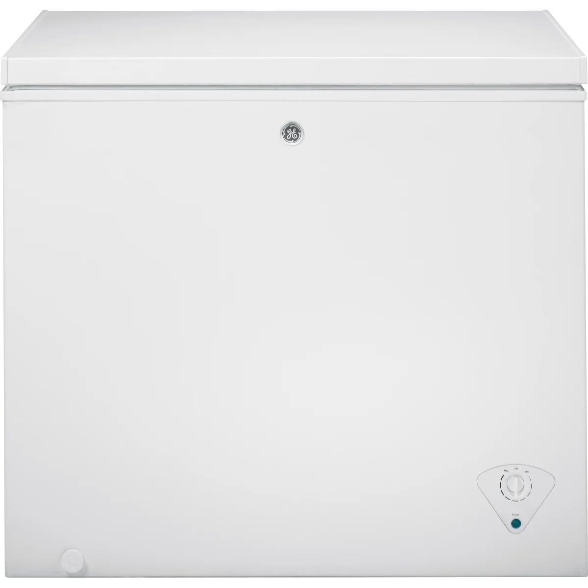 GE - FCM7STWW - 32 Inch Chest Freezer with 7.0 Cu. Ft. Capacity, Sliding Plastic Baskets, Adjustable Temperature Control, Manual Defrost, Power On Light, Power Outage Promise, and Garage Ready