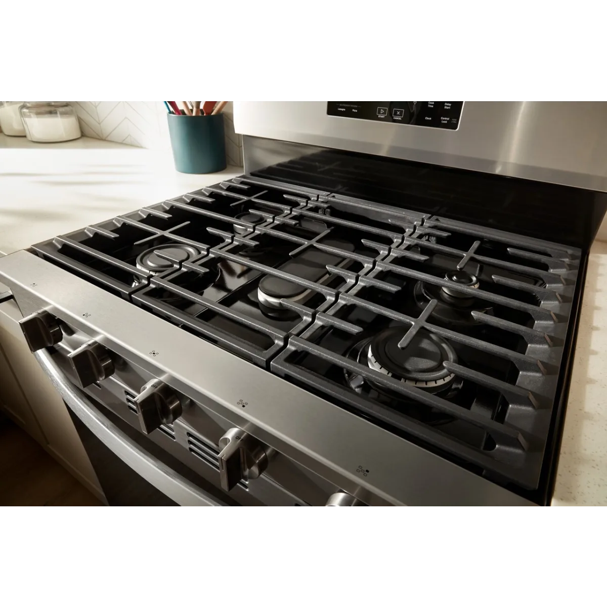 Whirlpool - WFGS5030RZ - 30 Inch Freestanding Gas Range with 5 Sealed Burners, 5.0 cu. ft. Convection Oven, SpeedHeat™ Burner, Griddle Zone, Storage Drawer, Air Cooking, No Preheat Air Fry, and Self Clean: Fingerprint Resistant Stainless Steel