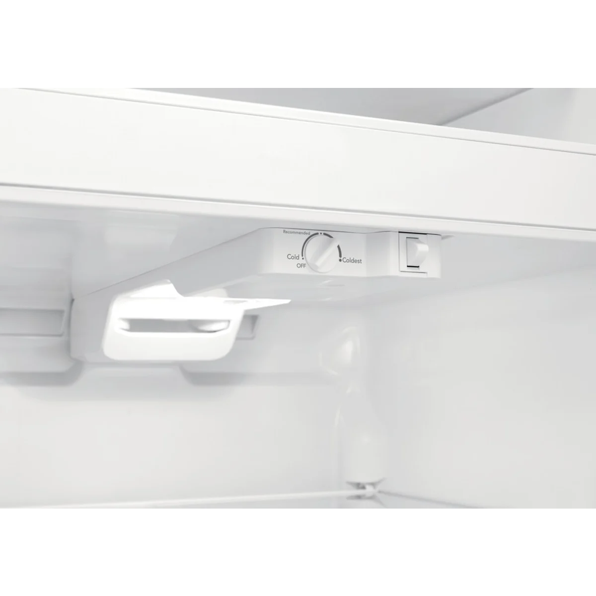 Frigidaire - FFHT1835VW - 30 Inch Top Freezer Refrigerator with 18.3 Cu. Ft. Capacity, Adjustable Shelves, Humidity-Controlled Crispers, Half-width Deli Drawer, Gallon Door Bins, EvenTemp™ Cooling System, ADA Compliant, and ENERGY STAR Certified: White