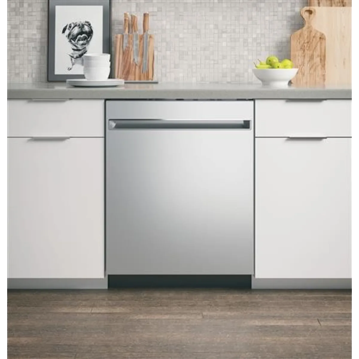 GE - GDT225SSLSS - 24 Inch Fully Integrated Dishwasher with 12 Place Settings, 3-Level Wash, Autosense Cycle, Piranha™ Hard Food Disposer, Sanitize Option, Child Lock, 51 dBA Silence Rating, ADA Compliant, ENERGY STAR® and NSF Certified: Stainless Steel