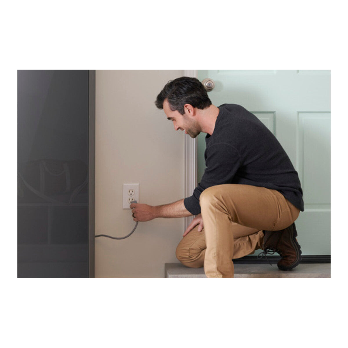 LG SC5GMR80H 23" Styler Smart Steam Closet with Dual TrueSteam Technology, Dynamic MovingHanger and Built-In HandySteamer, Black