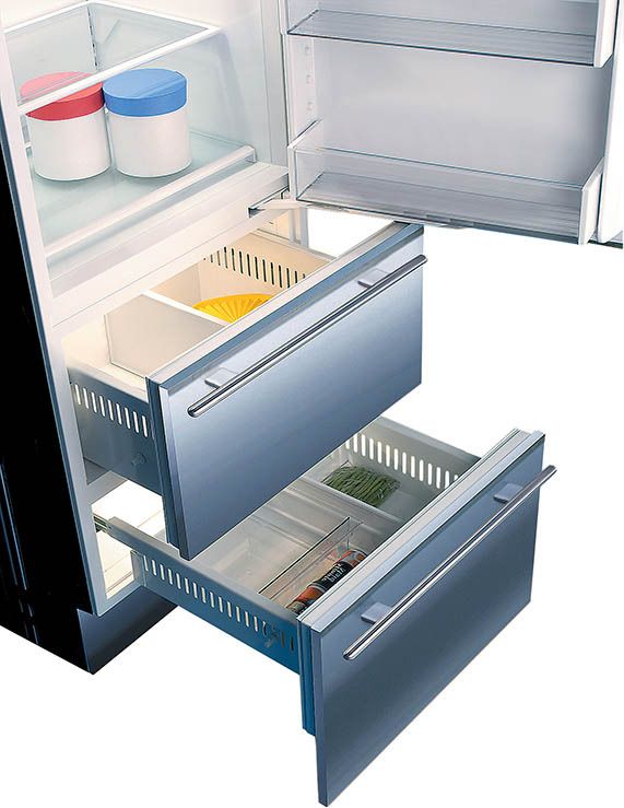 Sub Zero - 700TCI - 27 Inch Combination Refrigerator/Freezer