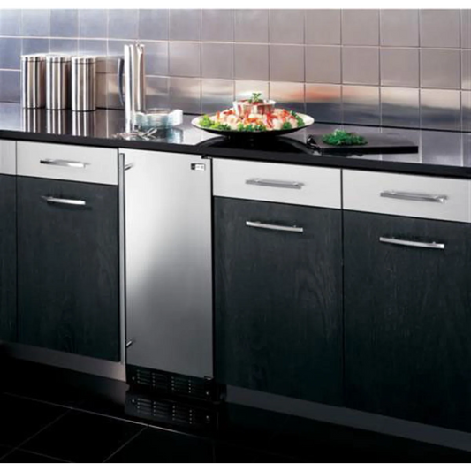 Monogram - ZDIS15SSHRH - 15 Inch Under Counter Ice Maker with 25 lb. Ice Capacity, 50 lb. Daily Ice Production, Interior LED Lighting, Change-Filter Indicator Light and Included Ice Scoop: Right Hinge Door Swing